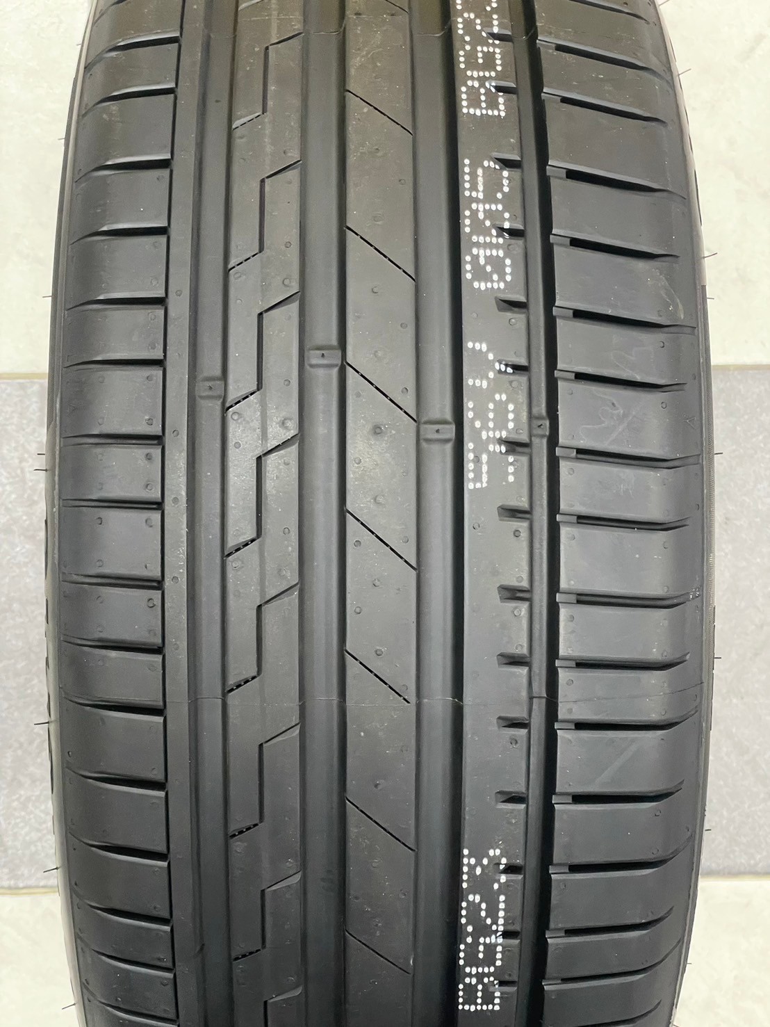 GITI SPORT S2 245/45R18 ยางใหม่ปี2024