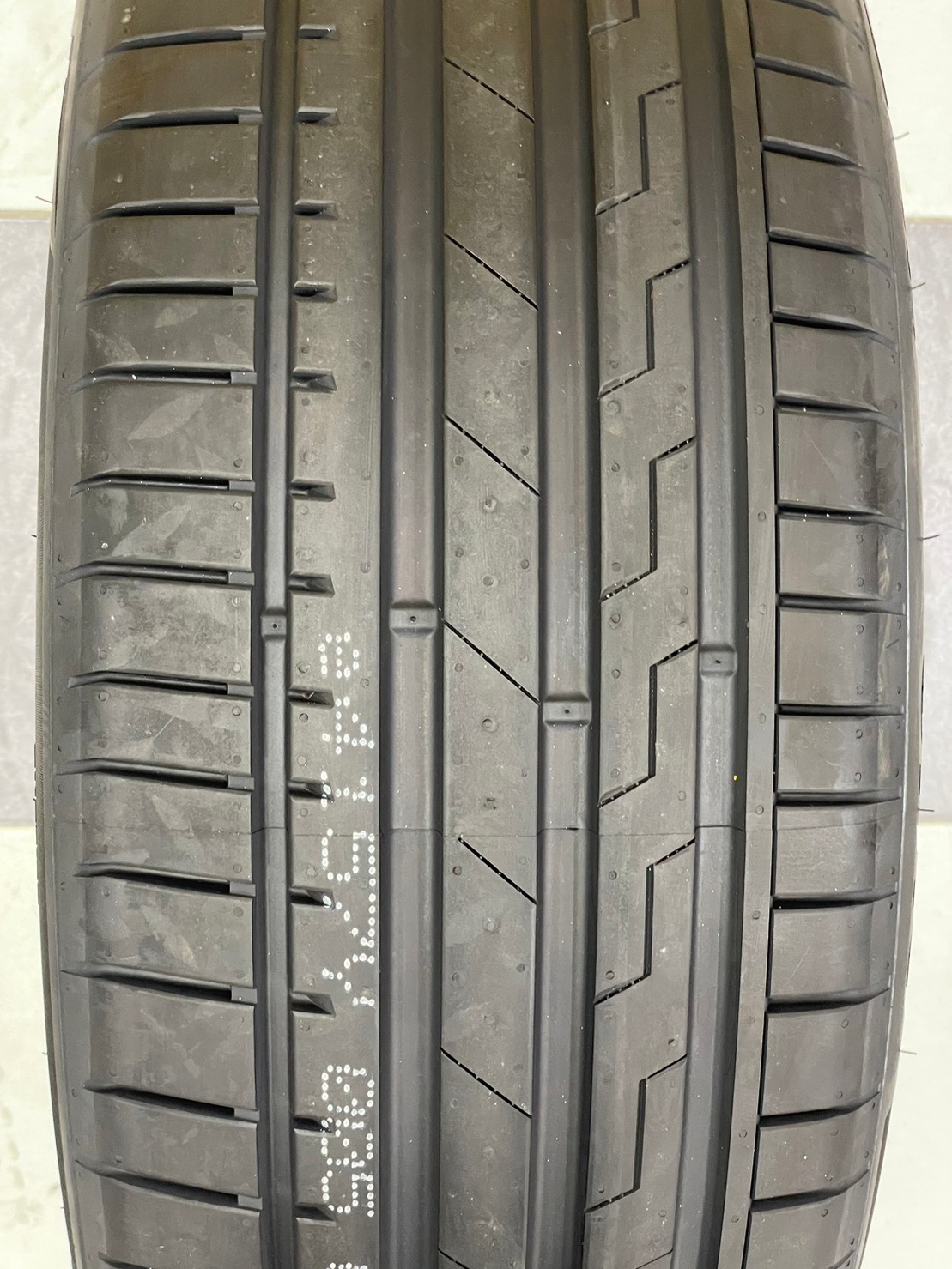 GITI SPORT S2 255/45R20 ยางใหม่ปี2023
