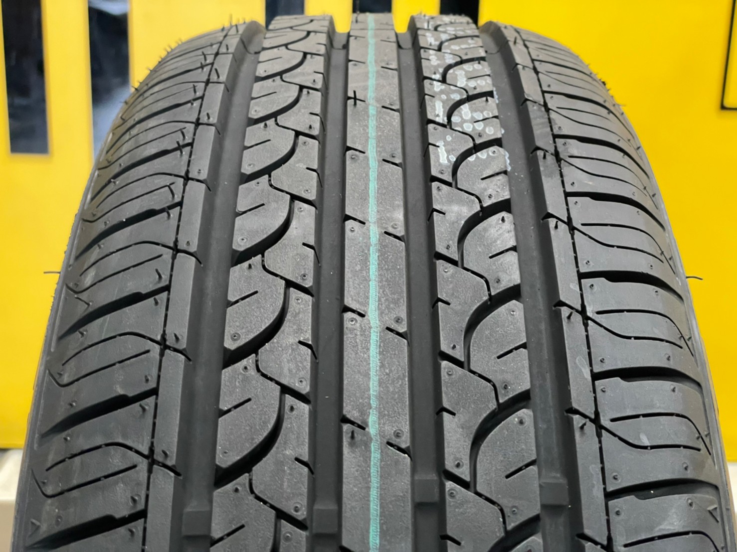 205/55R16 DEESTONE Public Trans R20 ยางใหม่ปี2022