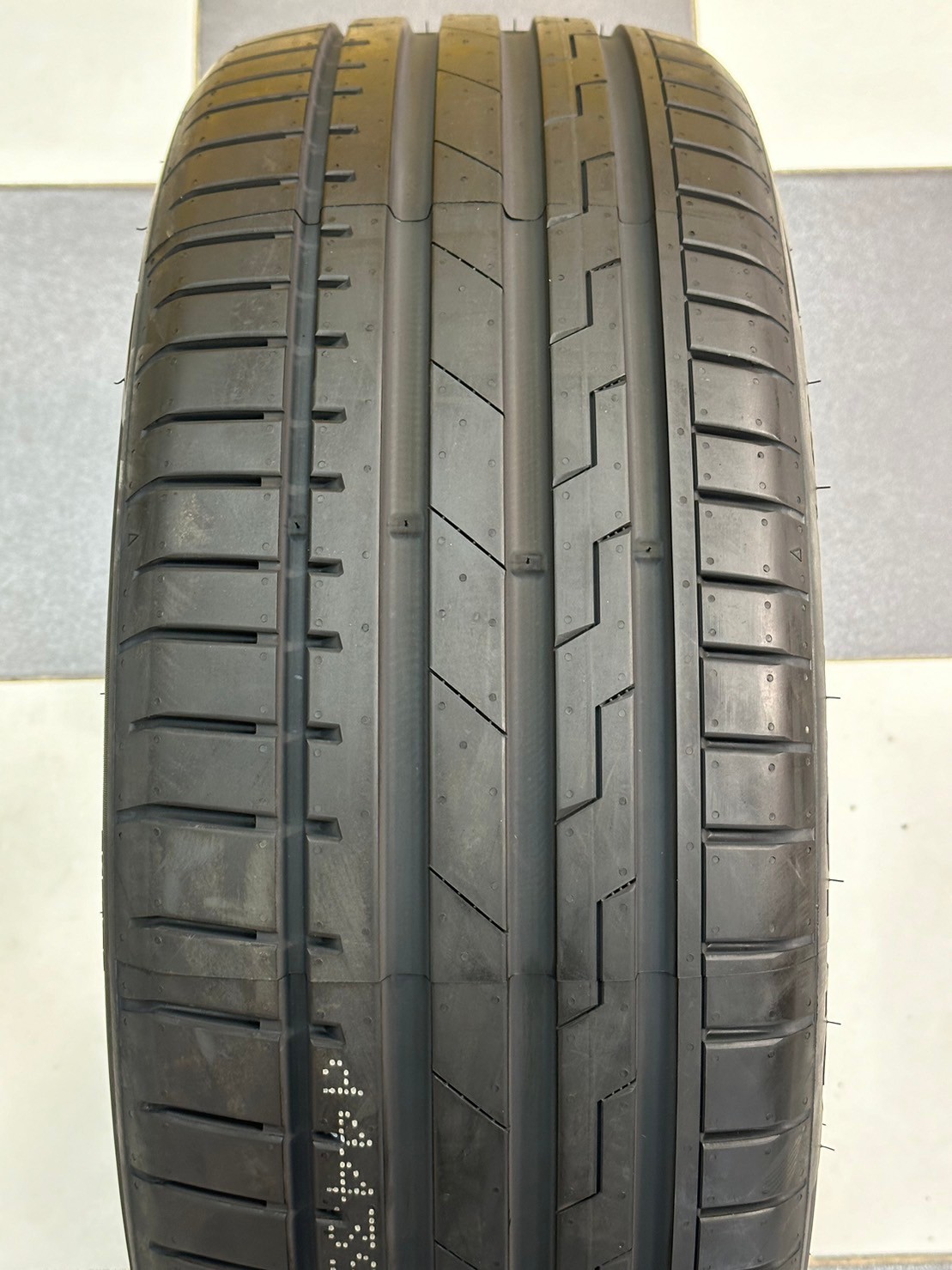 GITI SPORT S2 245/45R19 ยางใหม่ปี2023