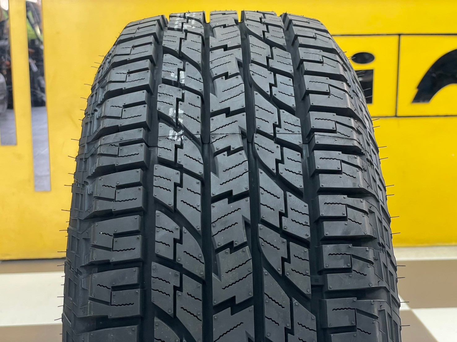ยางใหม่ YOKOHAMA GEOLANDAR A/T G015 265/60R18 ยางใหม่ปี2024
