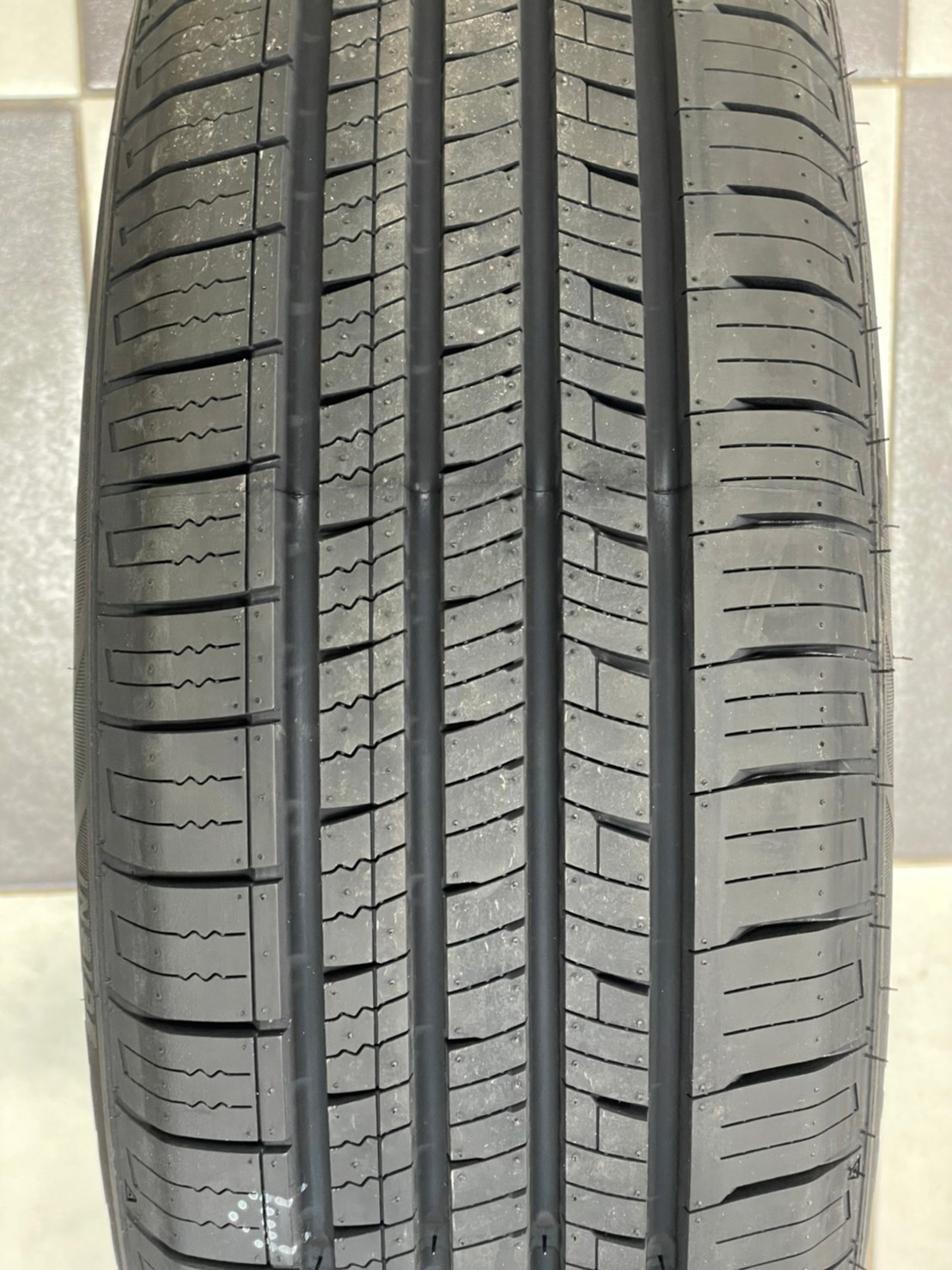 ยางใหม่AUSTONE SP602185/60R15 ยางผลิตไทย คุ้มค่ารับประกันบาดบวมเบียดตำ365วันเคลมฟรี ยางใหม่ปี2022