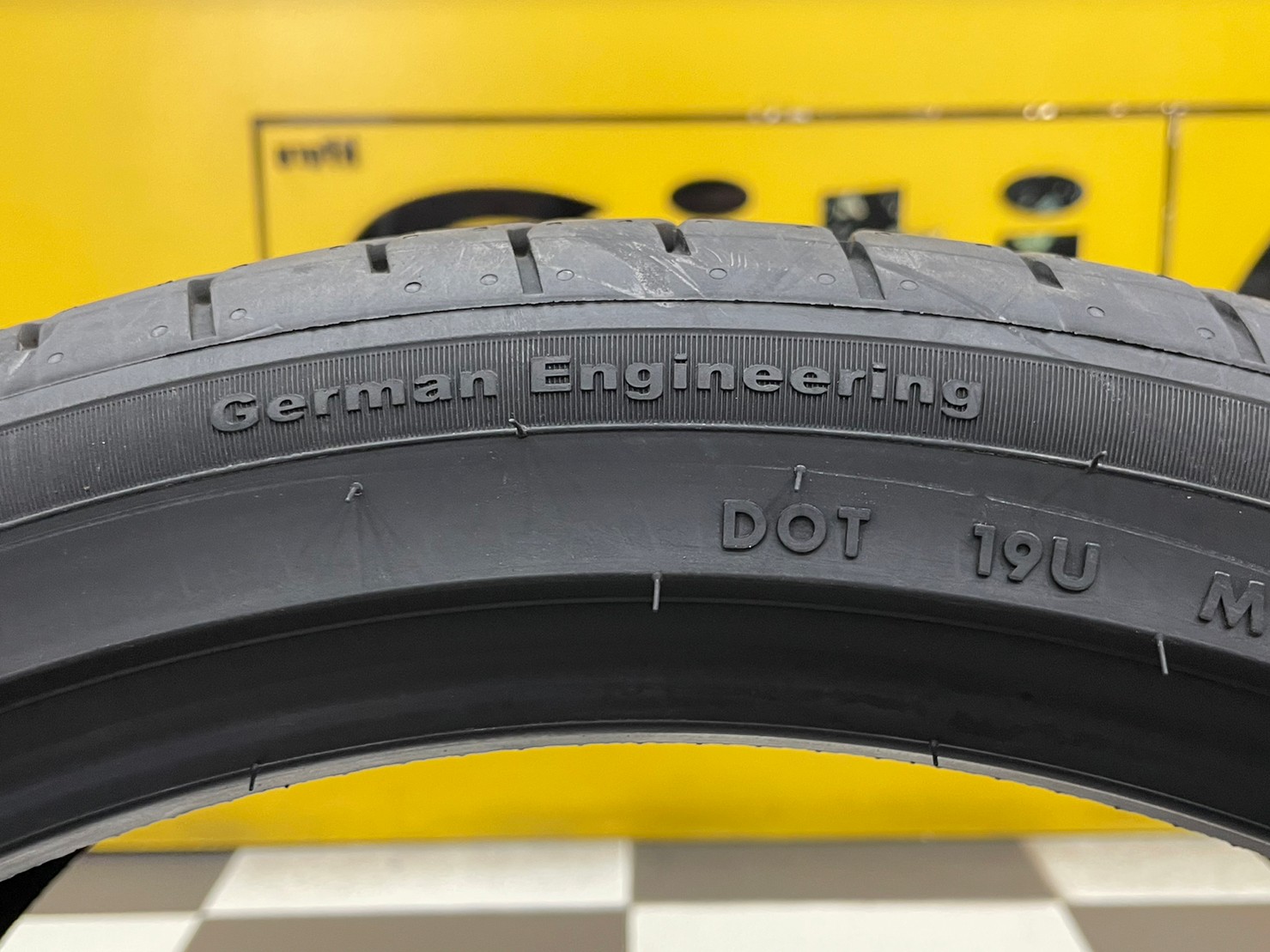 GITI SPORT S2 225/40R19 ยางใหม่ปี2023
