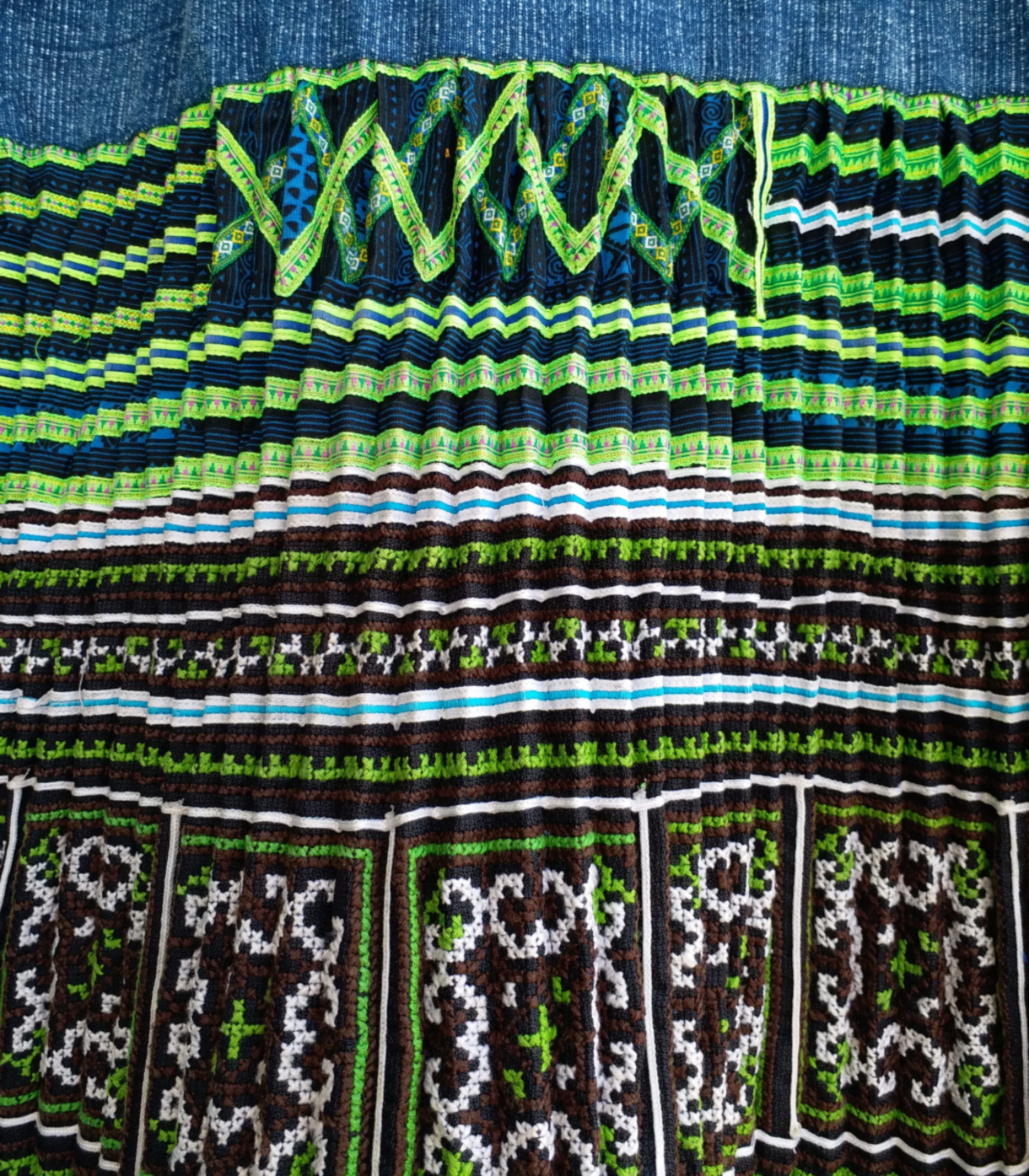 เสื้อผ้าฝ้ายสโตน แต่งผ้าม้งลายสวย พลีทแน่น