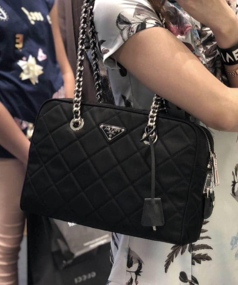 กระเป๋าPRADA Quilted Tessuto Nylon Impuntu Chain Shoulder Bag