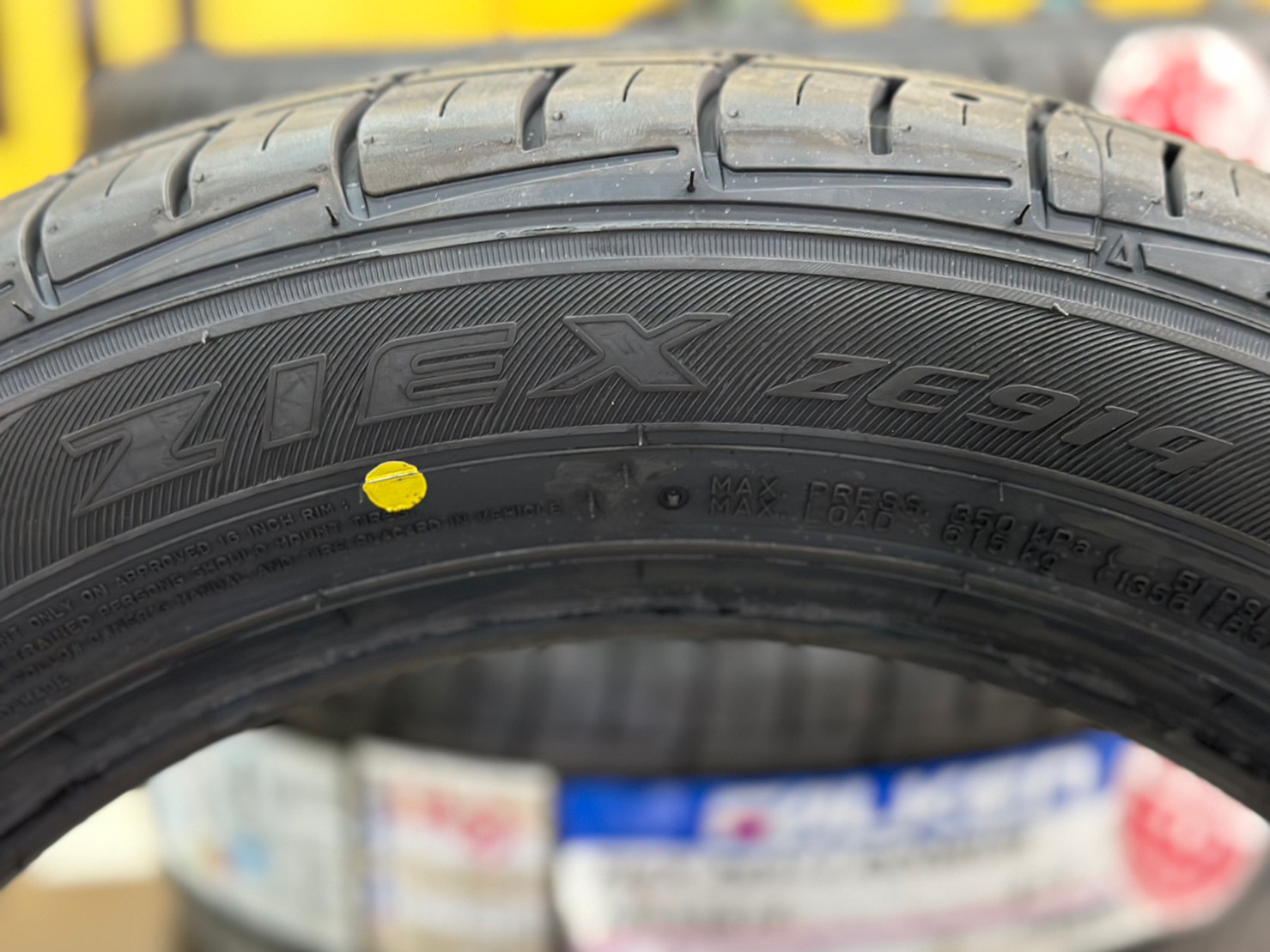 ยางใหม่ Falken ZE914 205/55R16 ยางใหม่ปี2023