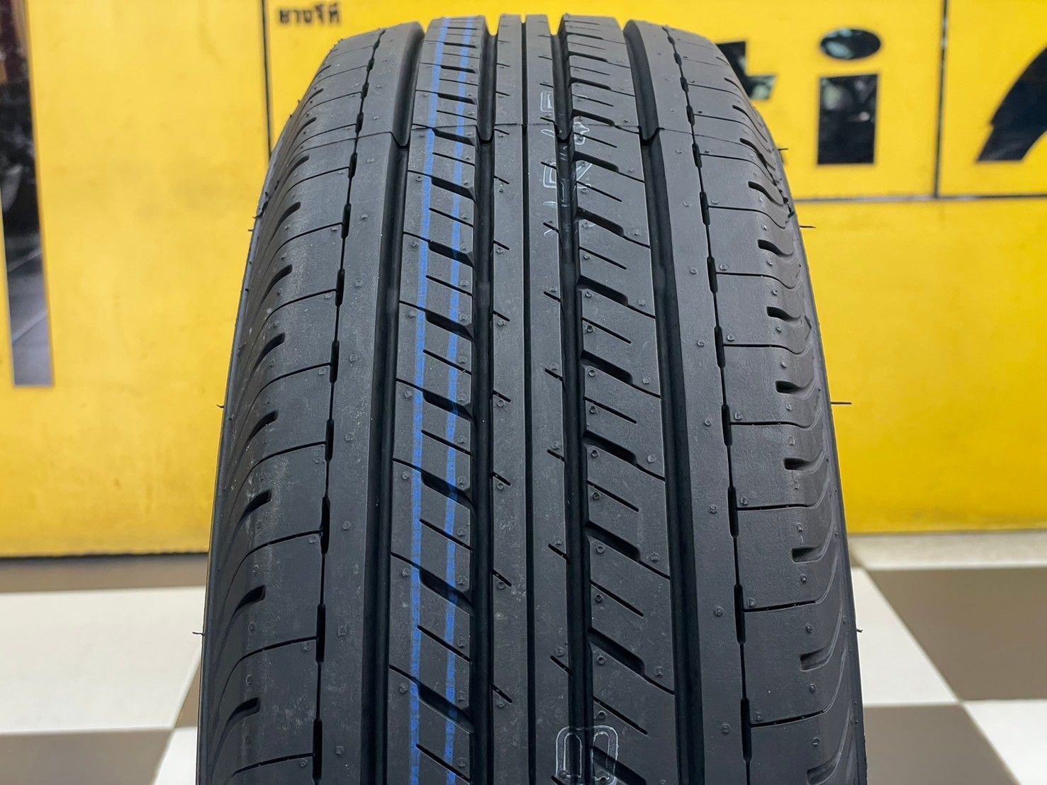 🔥🔥#Bridgestone Duravis R611 215/70R16 ยางใหม่ปี2024