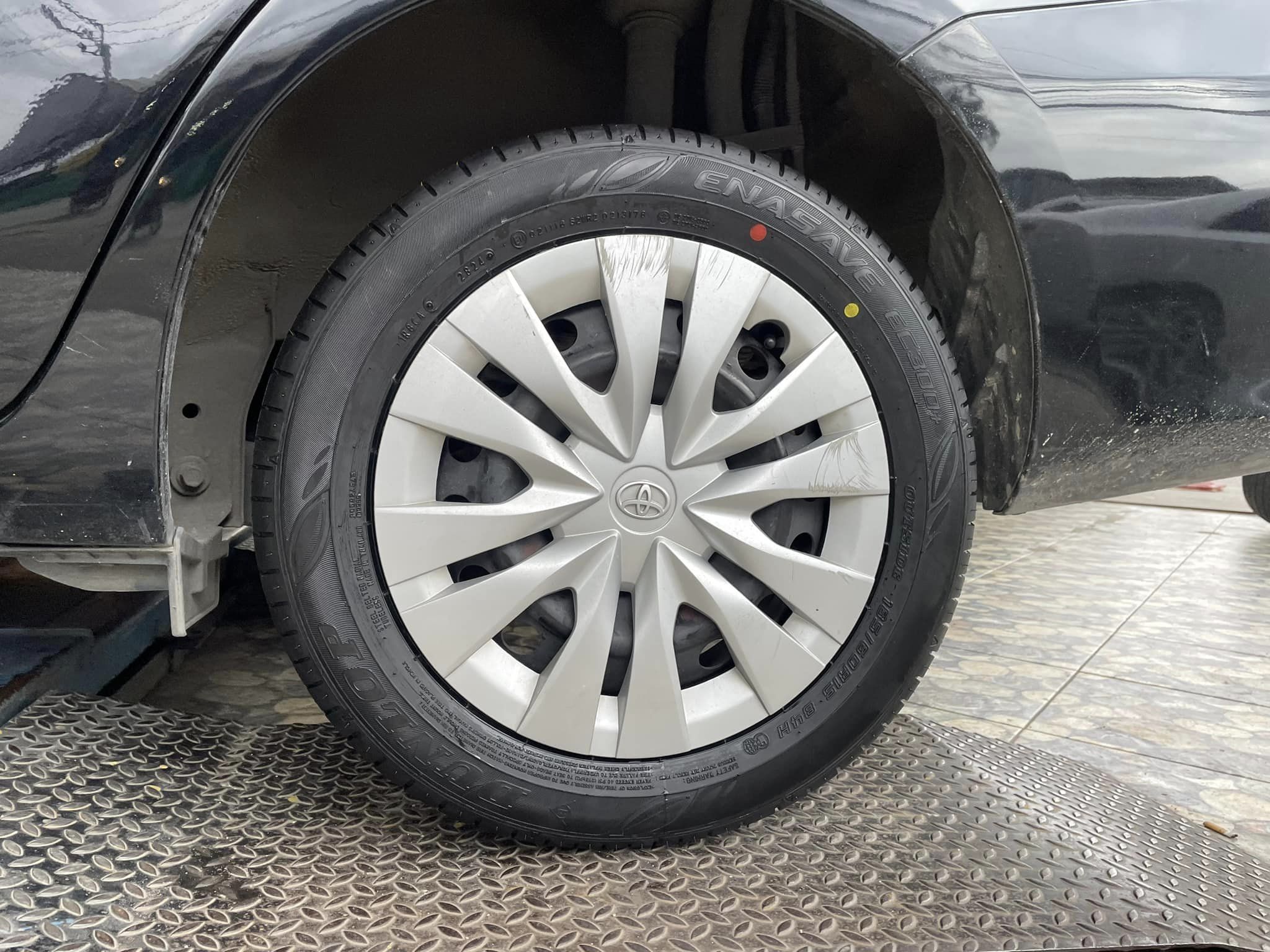 #TOYOTA_YARIS 🚘เปลี่ยนยาง 🛞🐘#DUNLOP_EC300+_185/60R15