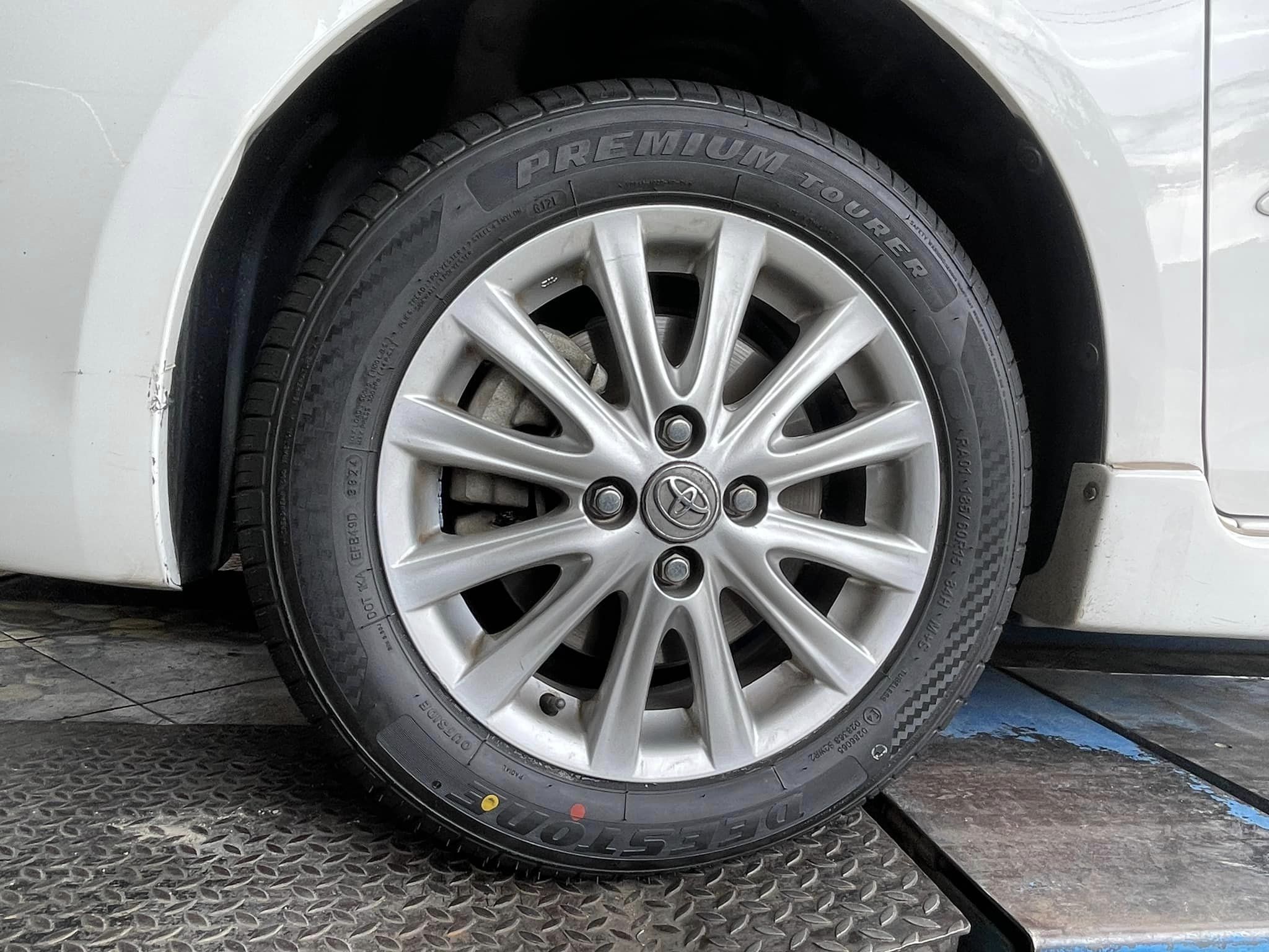🚘#TOYOTA_VIOS เปลี่ยนยาง #DEESTONE_RA01 #185/60R15