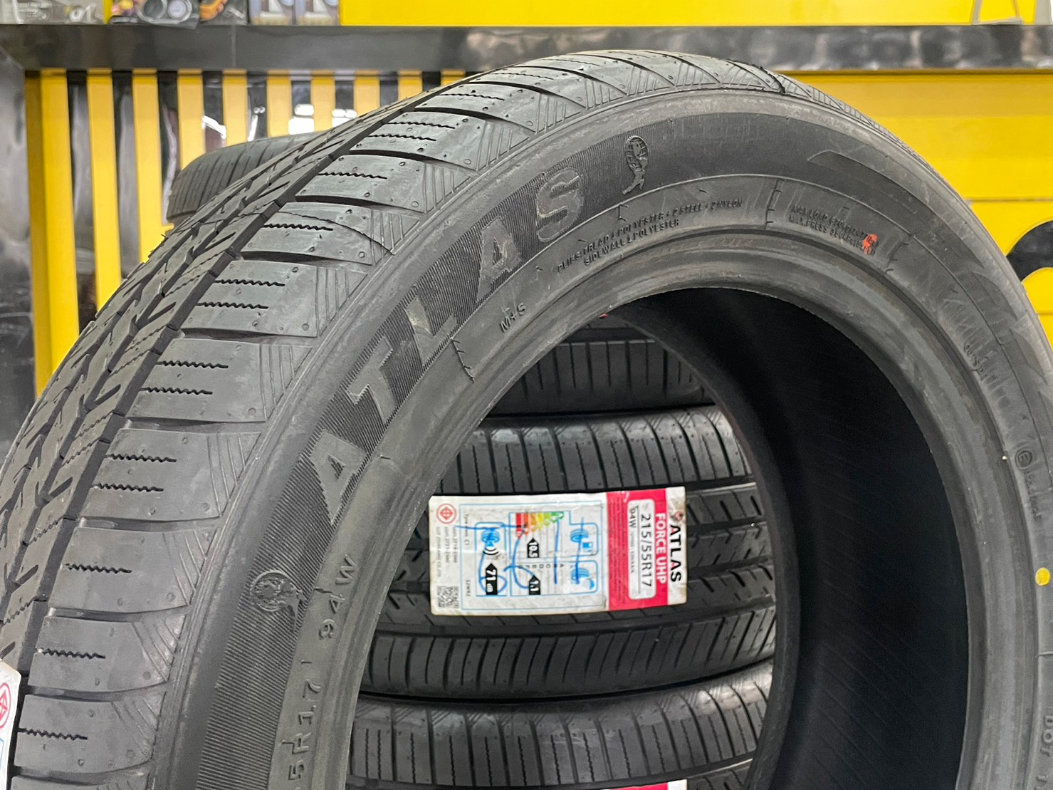 #ATLAS FORCE UHP 215/55R17 ยางใหม่ปี 2022