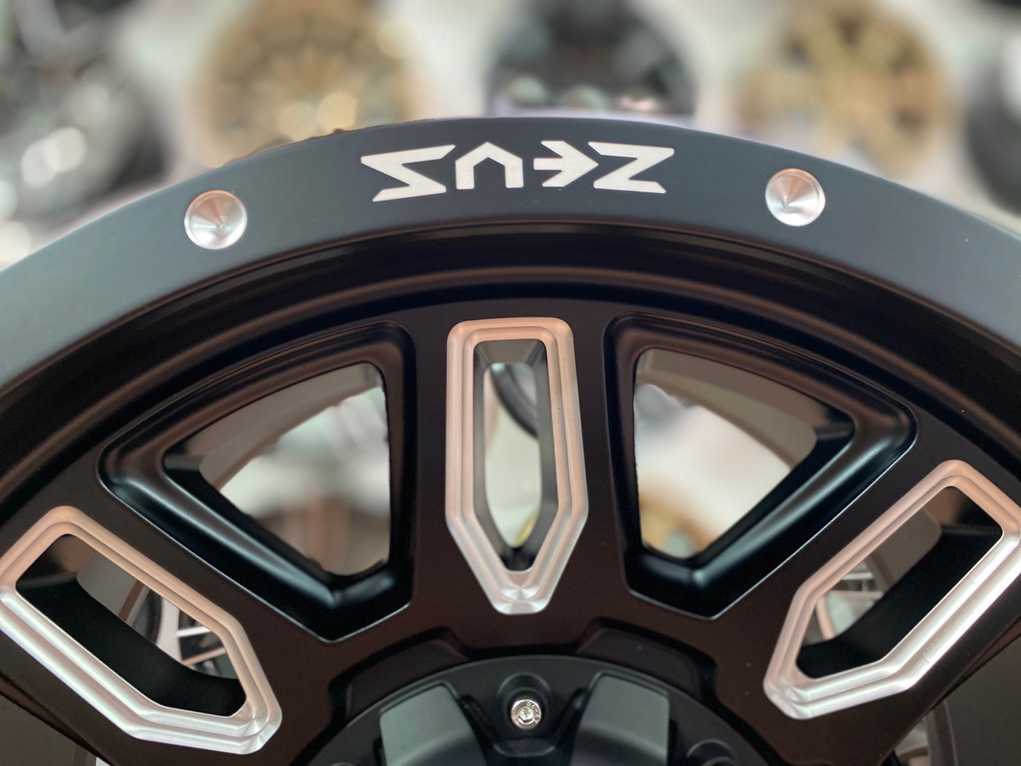 ล้อแม็กใหม่ ออฟโรด นาวาร่า ขอบ16 6รู114.3 Zeus-16 ET0 กว้าง8.5 ล้อแม็กคุณภาพดี By Lenso