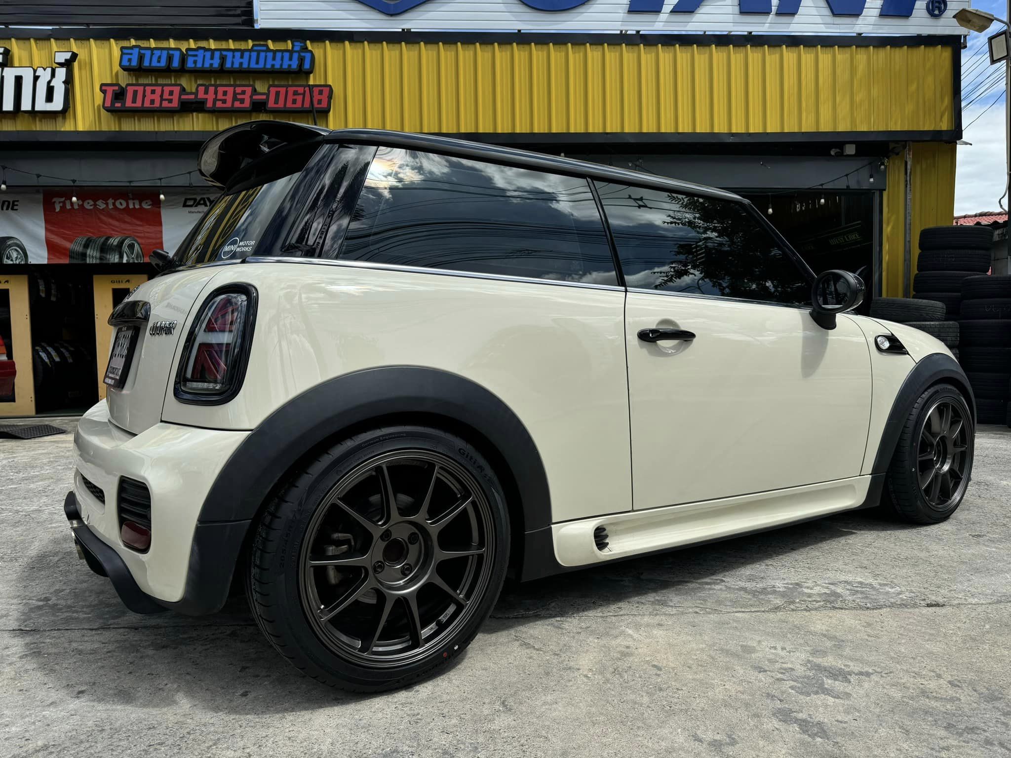 Mini_Cooper ติดตั้งเปลี่ยนยาง มั่นใจคุณภาพ🛞 #Giti_SportS2 205/45R17 🛞