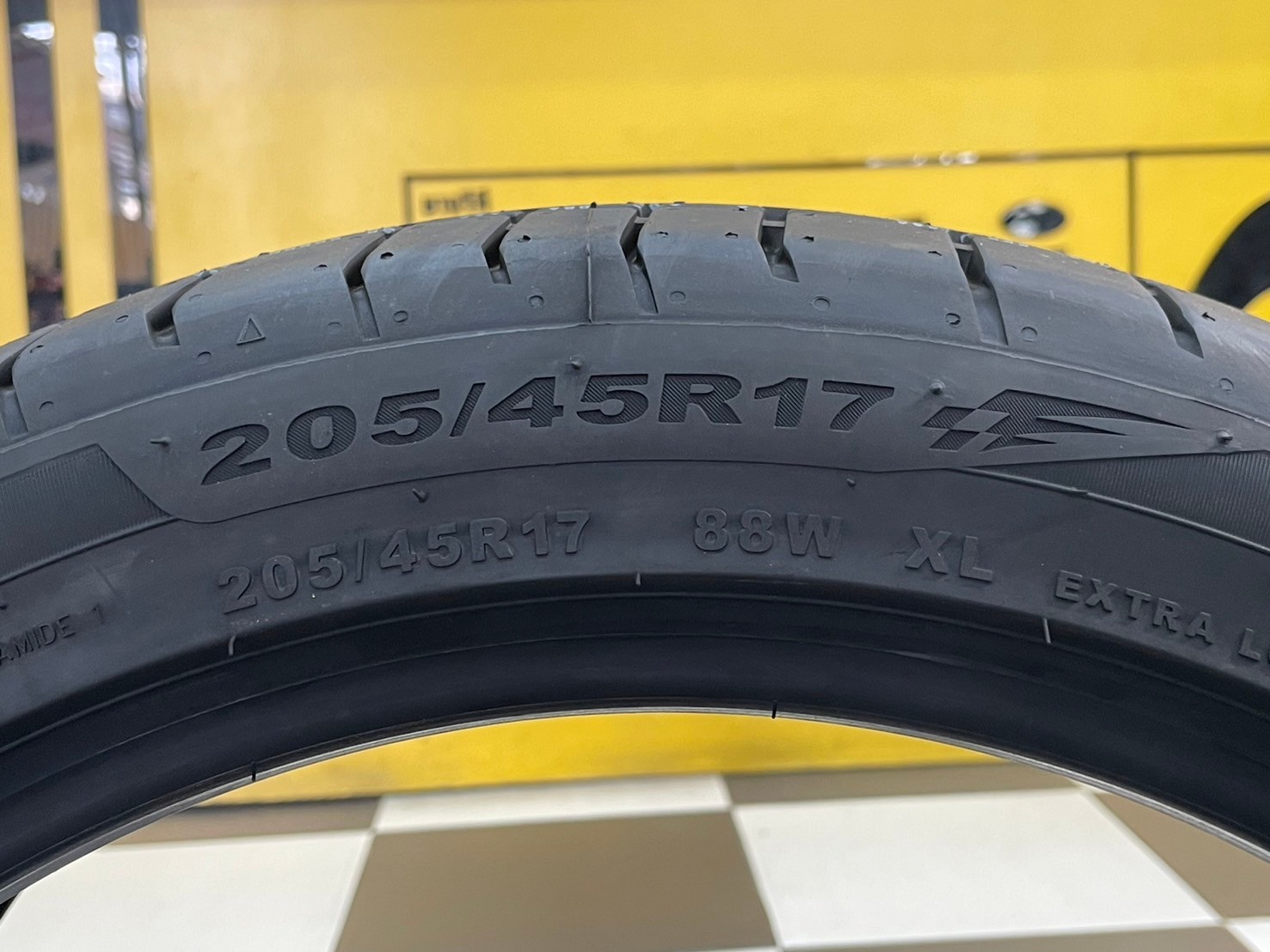GITI SPORT S2 205/45R17 ยางใหม่ปี2024