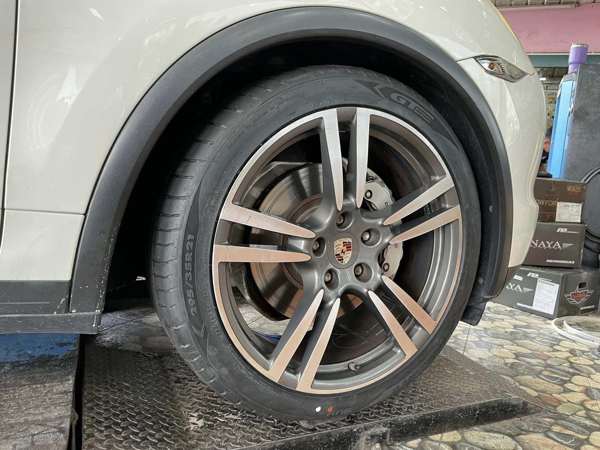 🚘 #PORSCHE_CAYENNE❤️❗️🎉 🛞 #GT RADIAL SPORTACTIVE2_295/35R21