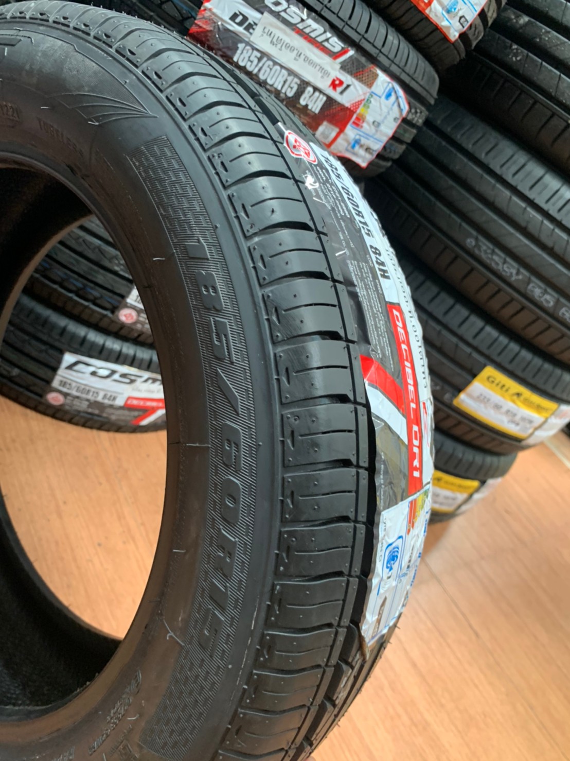 ยางใหม่Cosmis 185/60R15 ยางคุณภาพดี นุ่มเงียบยางใหม่ปี2021