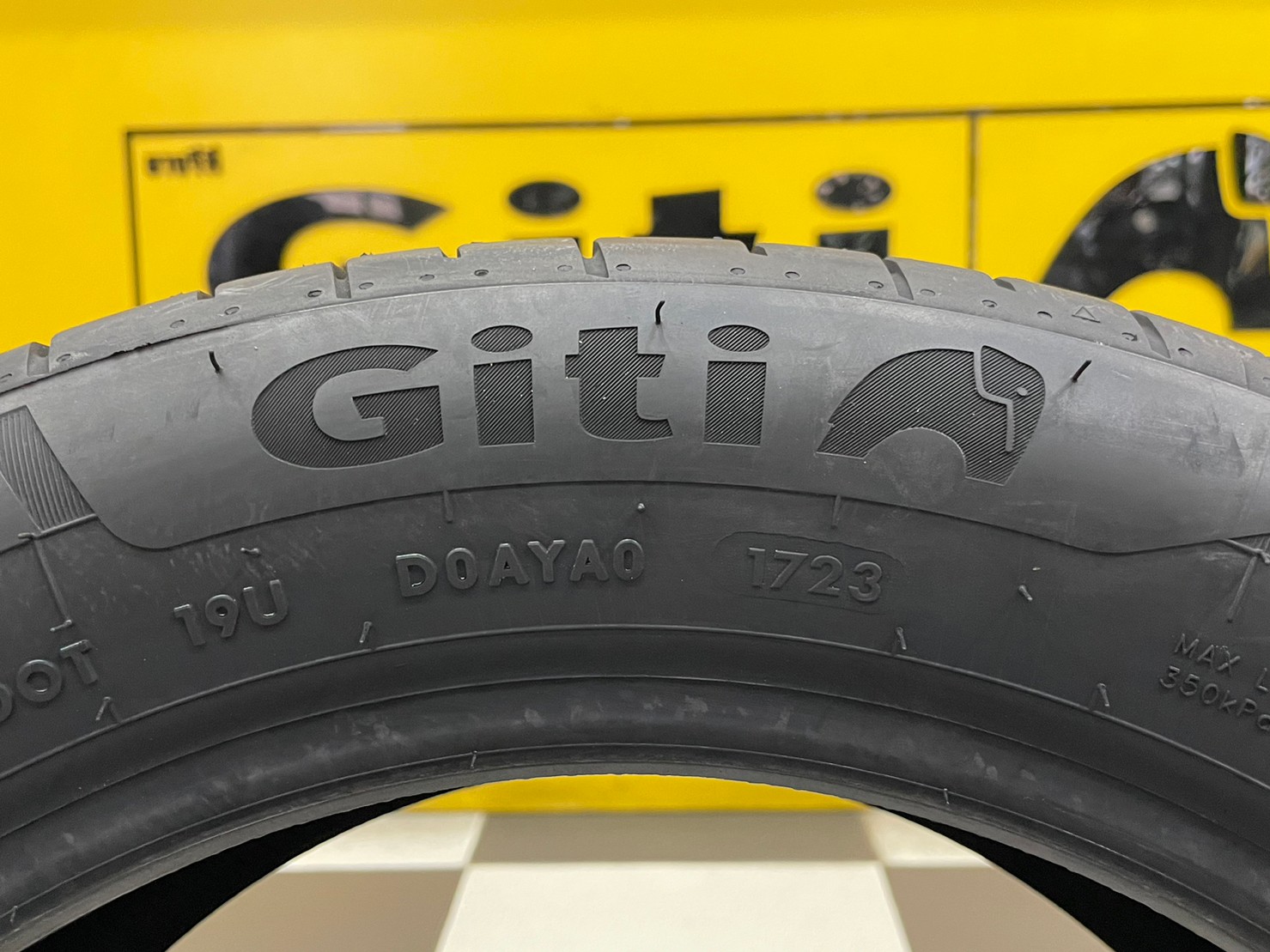 185/55R15 GITI SynergyH2 ยางใหม่ปี2023