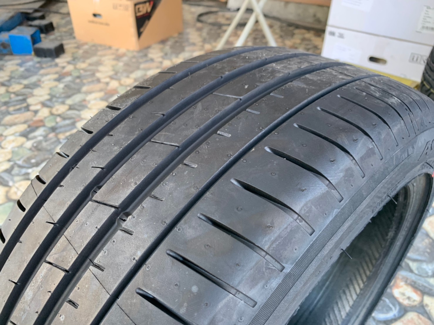 ยางใหม่ 215/45R17 APOLLO ASPIRE4G ยางใหม่ปี2021
