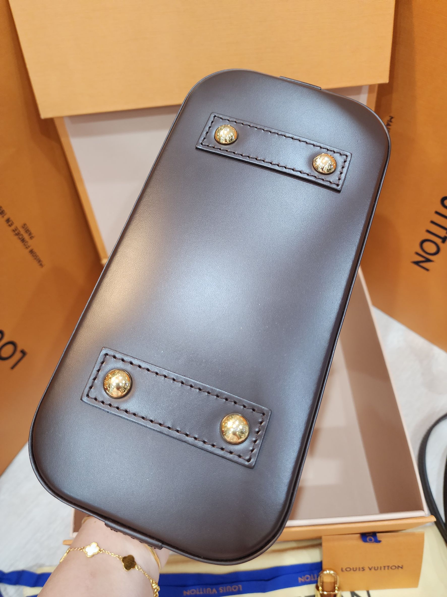 Lv alma bb มือสอง