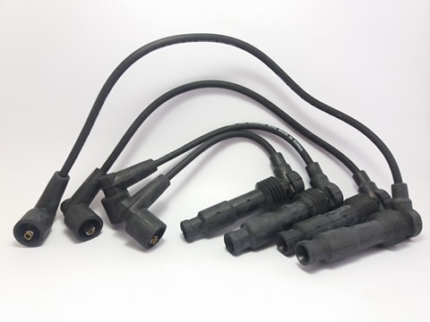 ชุดสายหัวเทียน 4 เส้น OPTRA 1.8 (GM)