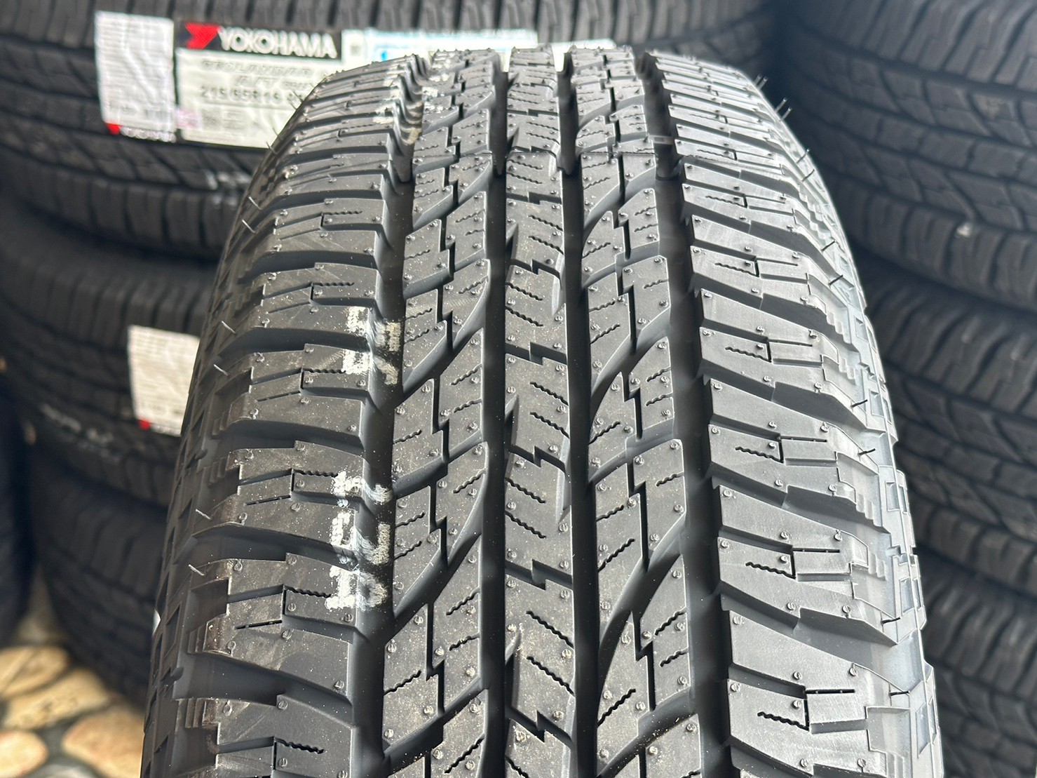 YOKOHAMA GEOLANDAR AT G015 215/65R16 ยางใหม่ปี2023