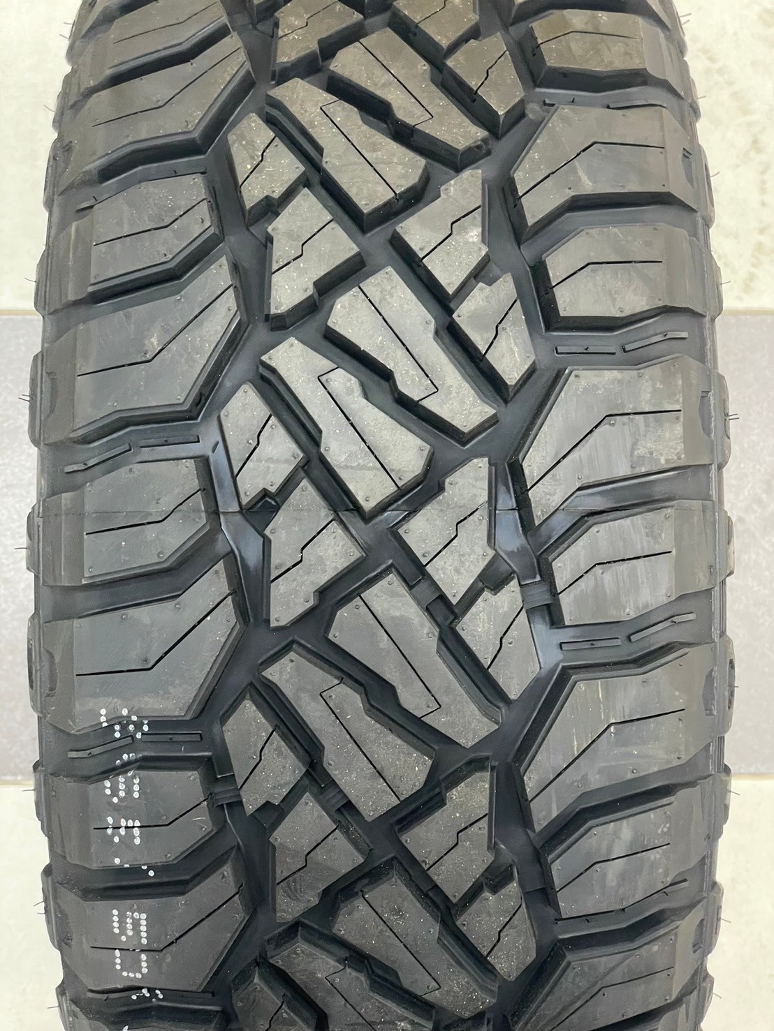 ยาง Sailun Terramax RT 265/50R20 ยางใหม่ปี2024 " หล่อ ดุดัน ยางตัวหนังสือสีขาว "