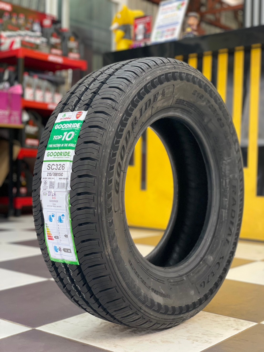 ยางใหม่ GOODRIDE SC326 215/70R15 ยางใหม่ปี2024 (ยางโปรโมชั่นสินค้ามีจำนวนจำกัด)