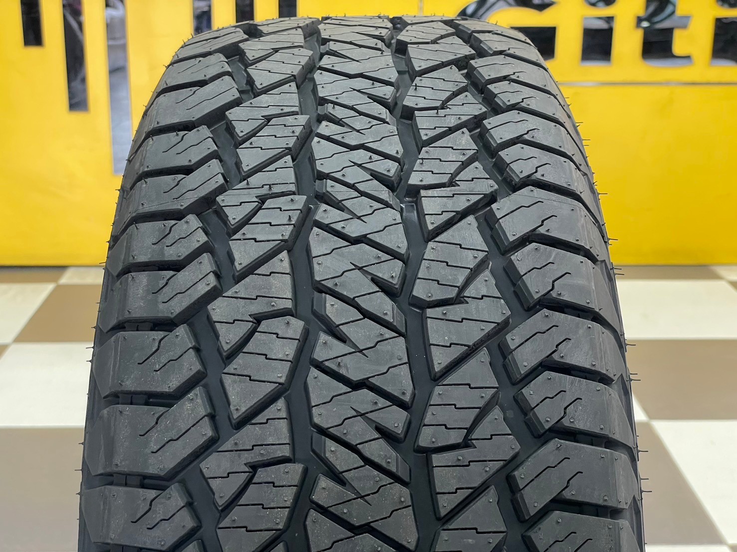 ยางใหม่ #HANKOOK_AT2 265/60R18ยางใหม่ปี2024