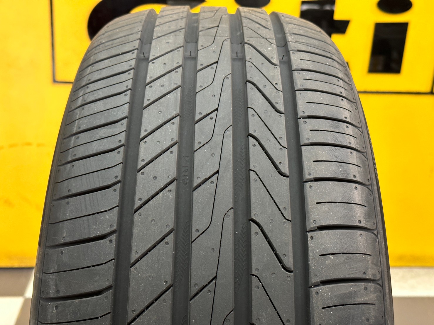 ยางใหม่ GITI Control P10 235/50R19 ยางใหม่ปี2023