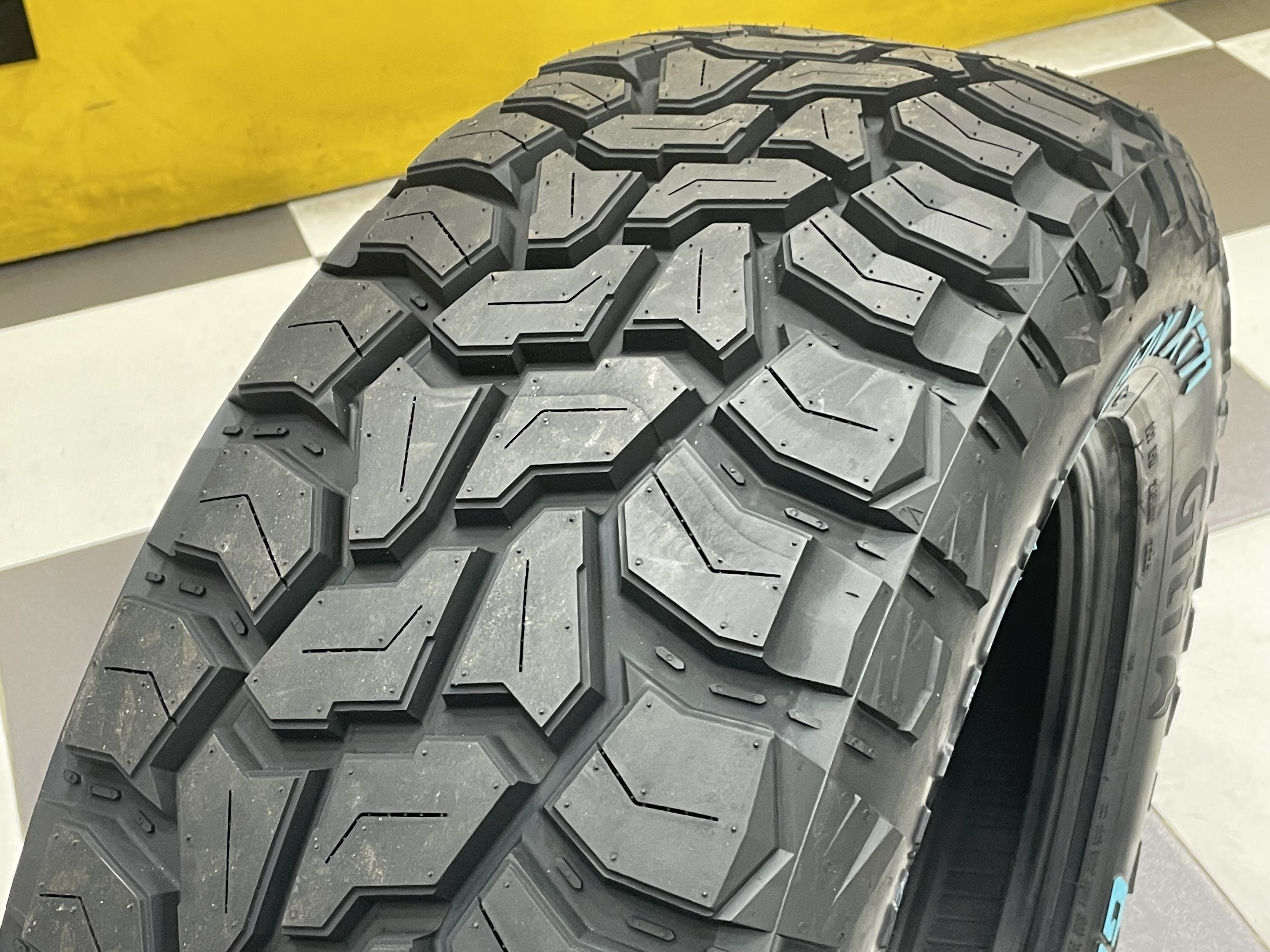 ยาง GITI Xcursion XT71 265/60R18 ยางใหม่ปี2025