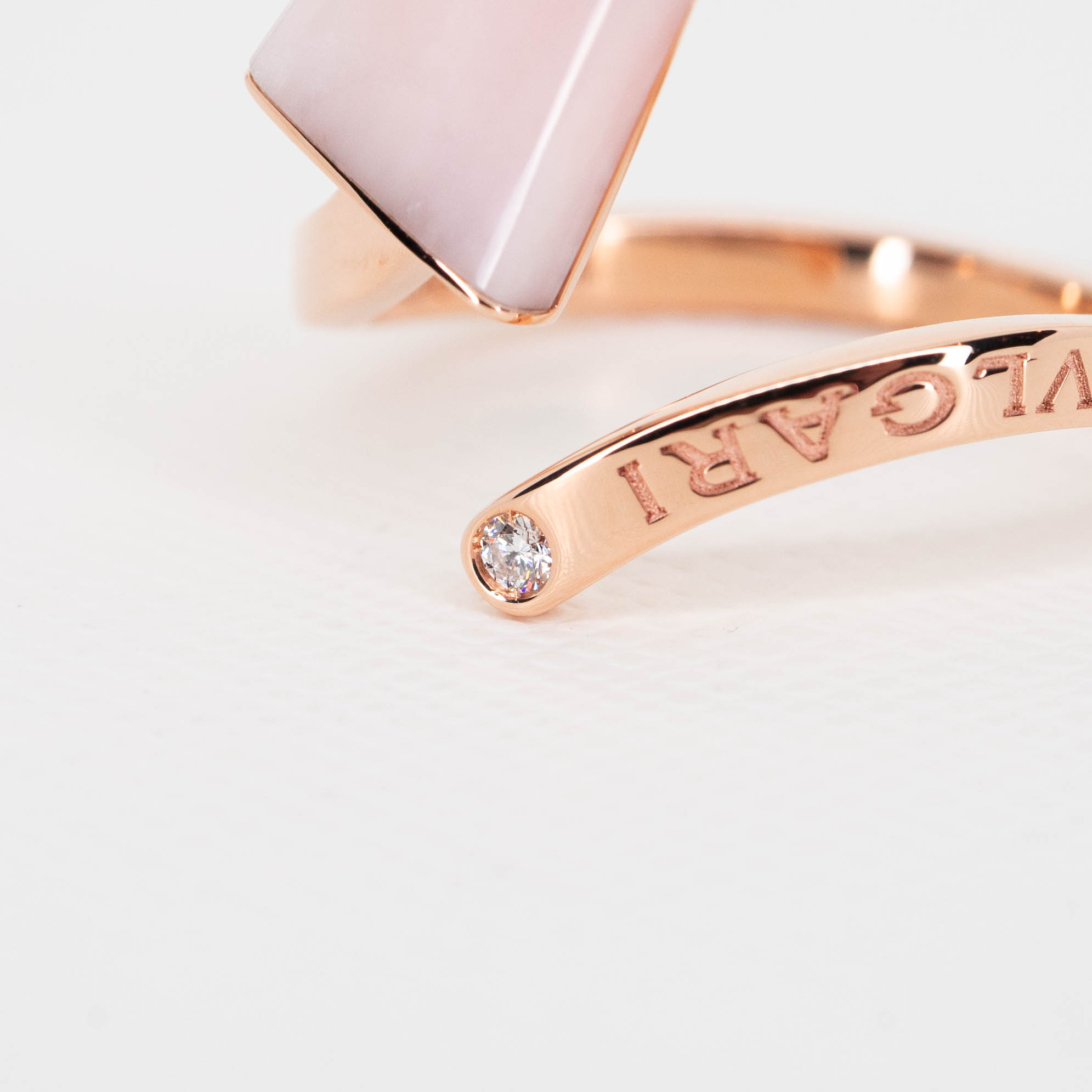 **Sold** แหวน Bvlgari Bvlgari Gelati Ring with Rose Quartz and Diamonds ทองชมพู18K(Used) +การ์ด2021