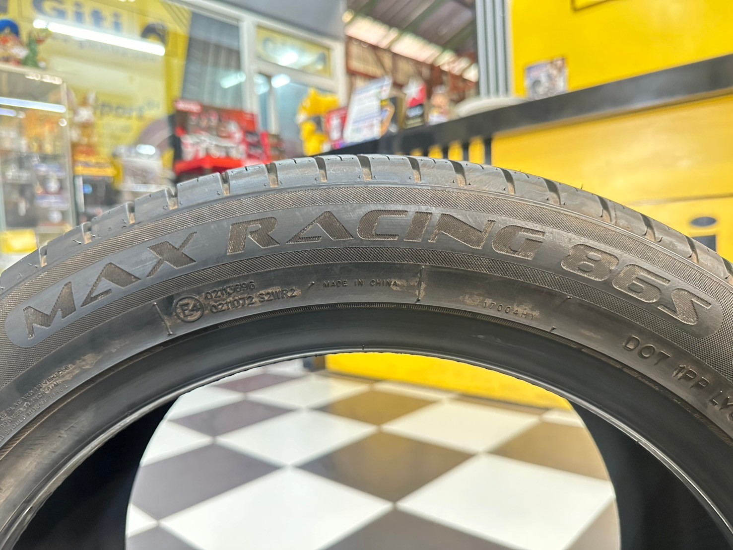 ยางลายซิ่ง SUMAXX MAX RACING 86S 275/40R18 ยางใหม่ปี2020 (ยางจริงมี1 เส้น) เพียงเส้นละ1300บาท พร้อมติดตั้งฟรี