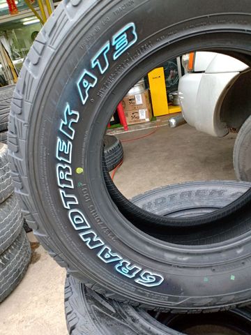 ยางใหม่ Dunlop Grandtrek AT3 225/70R15