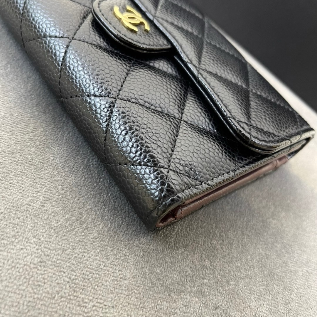 กระเป๋าสตางค์Chanel Wallet Medium Cavair