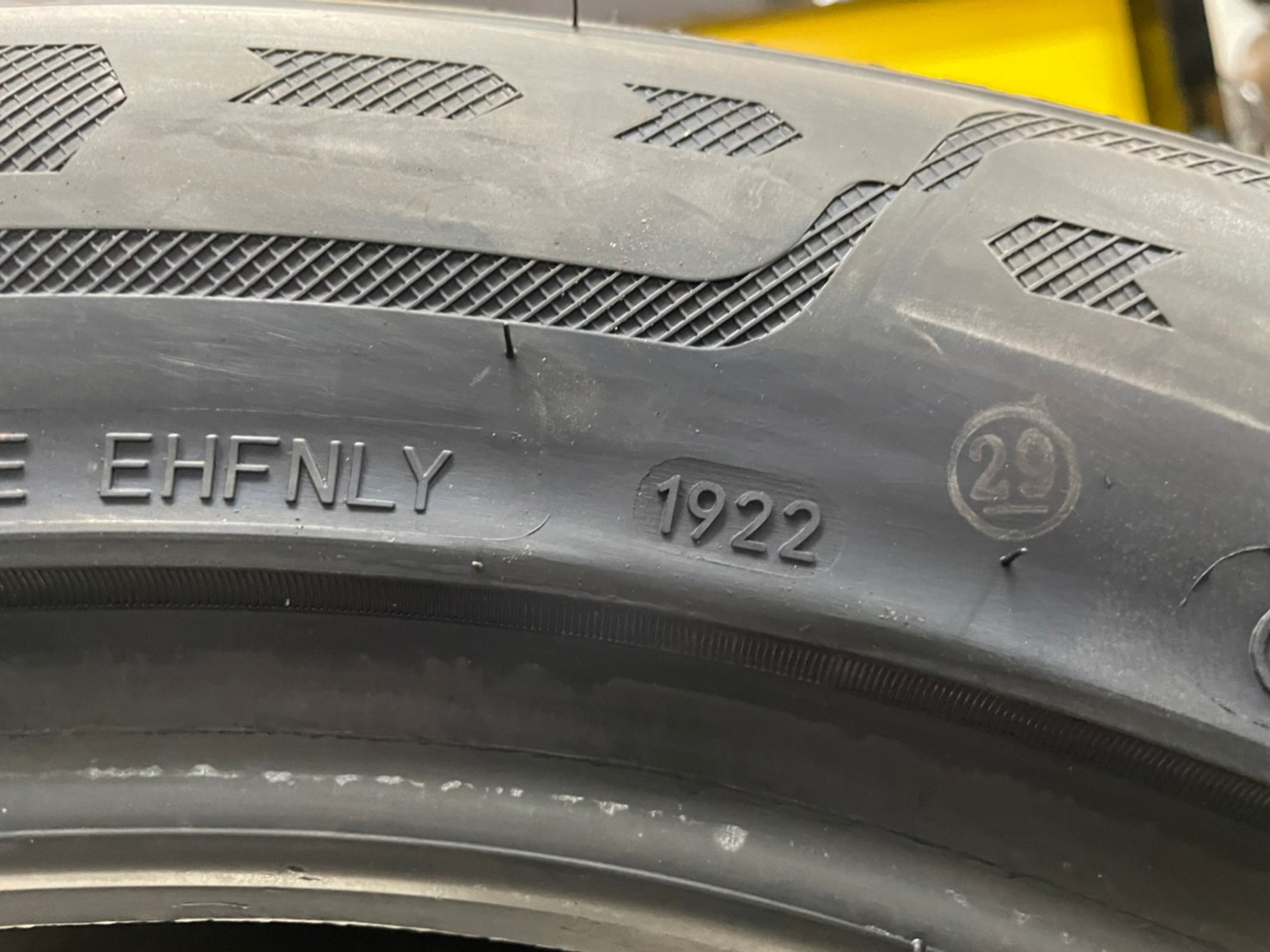 #BLACKHAWK Hiscend HS01 225/60R18 ยางใหม่ปี2022