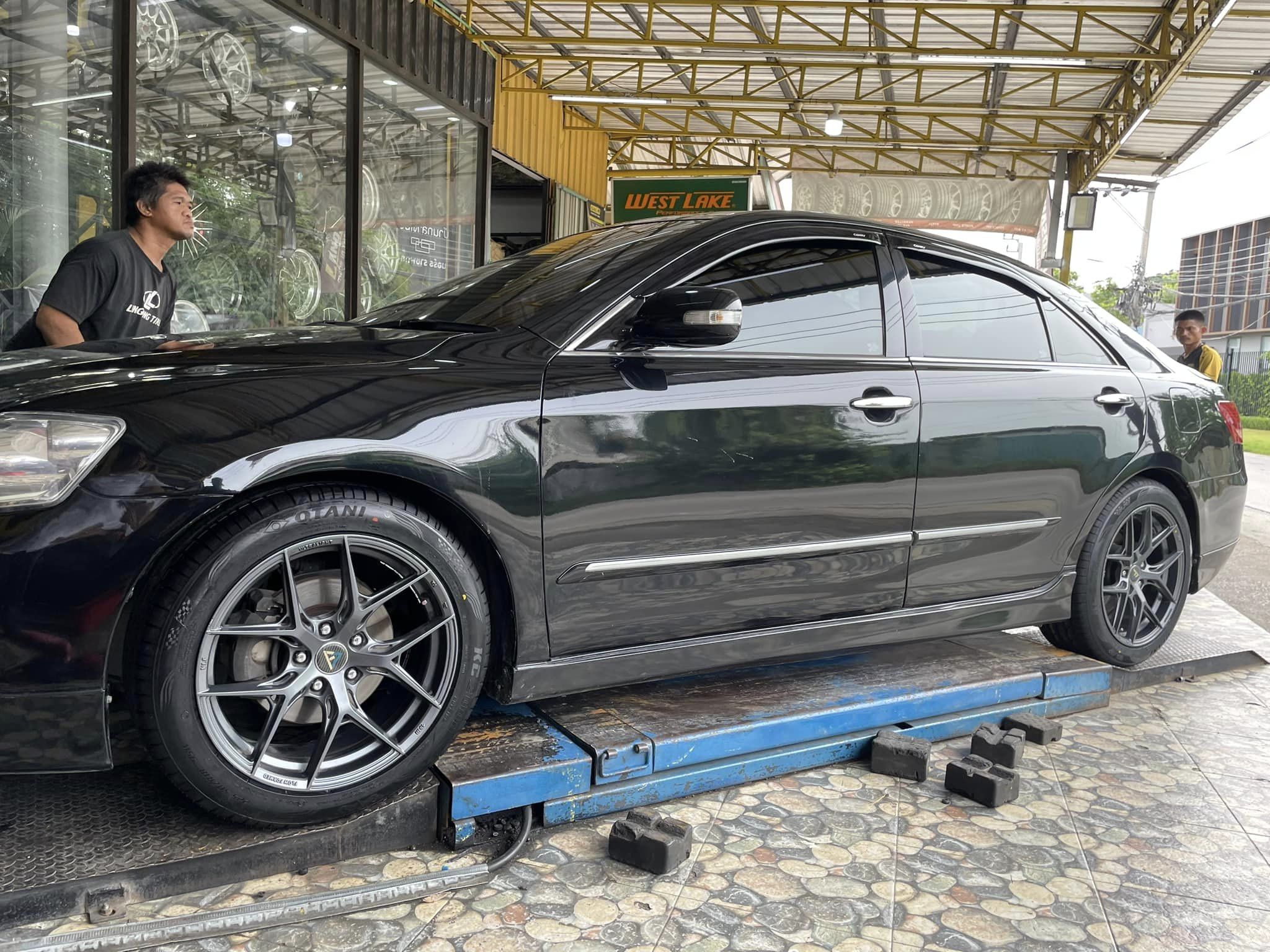 #TOYOTA_CAMRY เปลี่ยนยาง #OTANI #KC2000 225/50R18