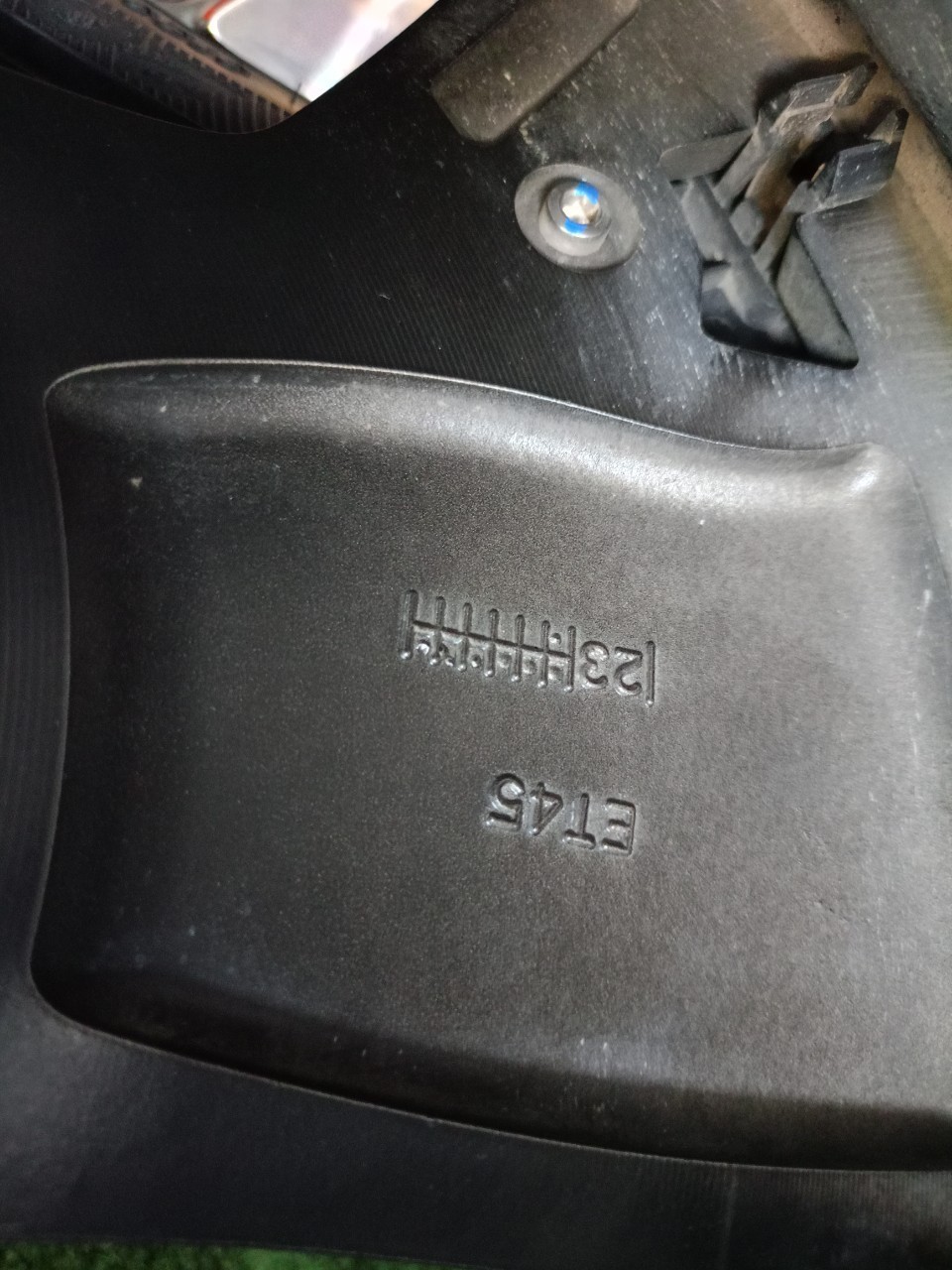 💥💥ล้อแม็กมือสอง BYD Dolphin Extended. 17x6.5นิ้ว 5x114.3 ET45 ดำหน้าเงาตัดสีฟ้า