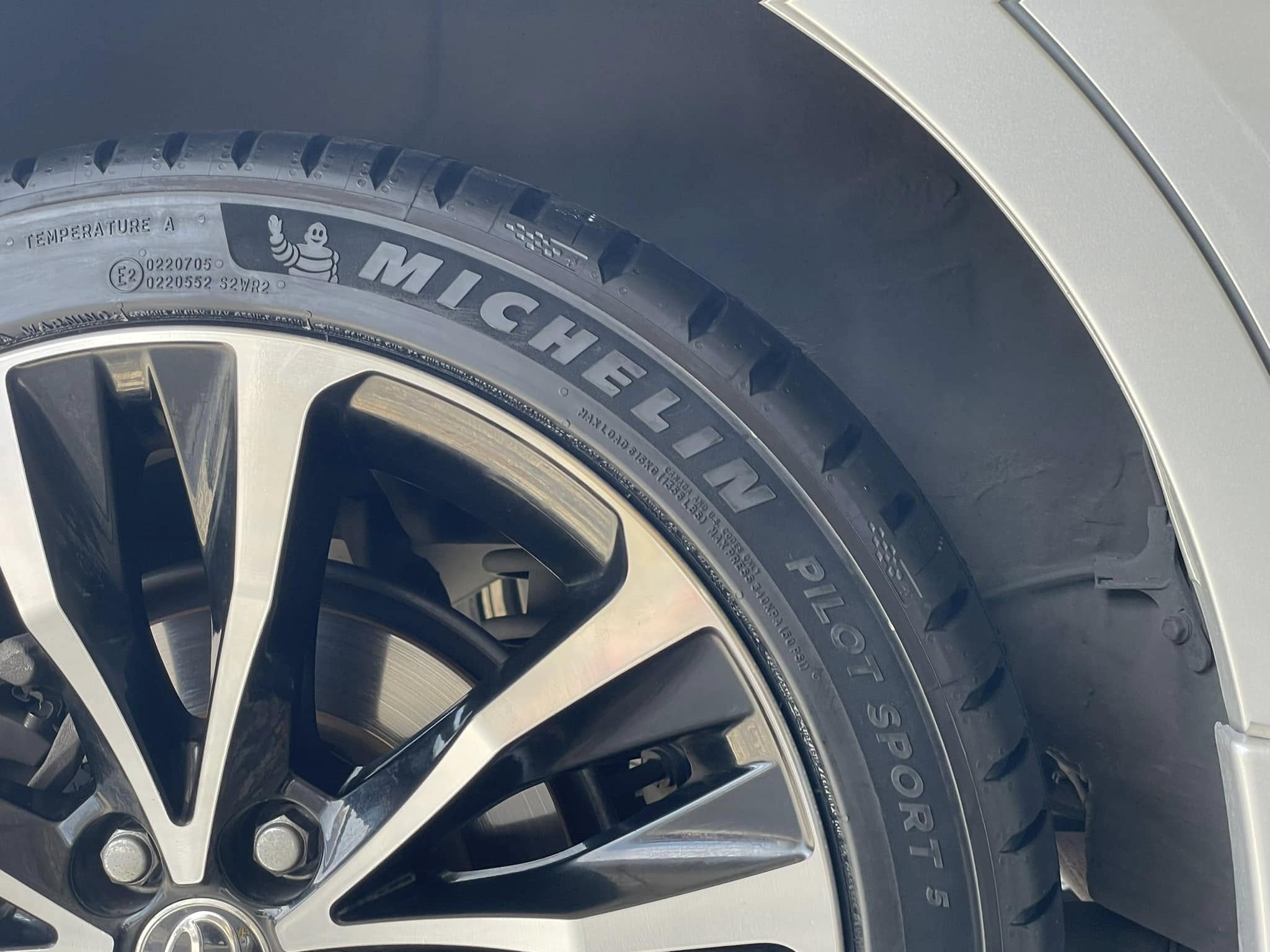 🛞❤️ #TOYOTA_ALTIS 🚘เปลี่ยนยาง 🛞🐘#MICHELIN #PILOT SPORT5 215/45R17