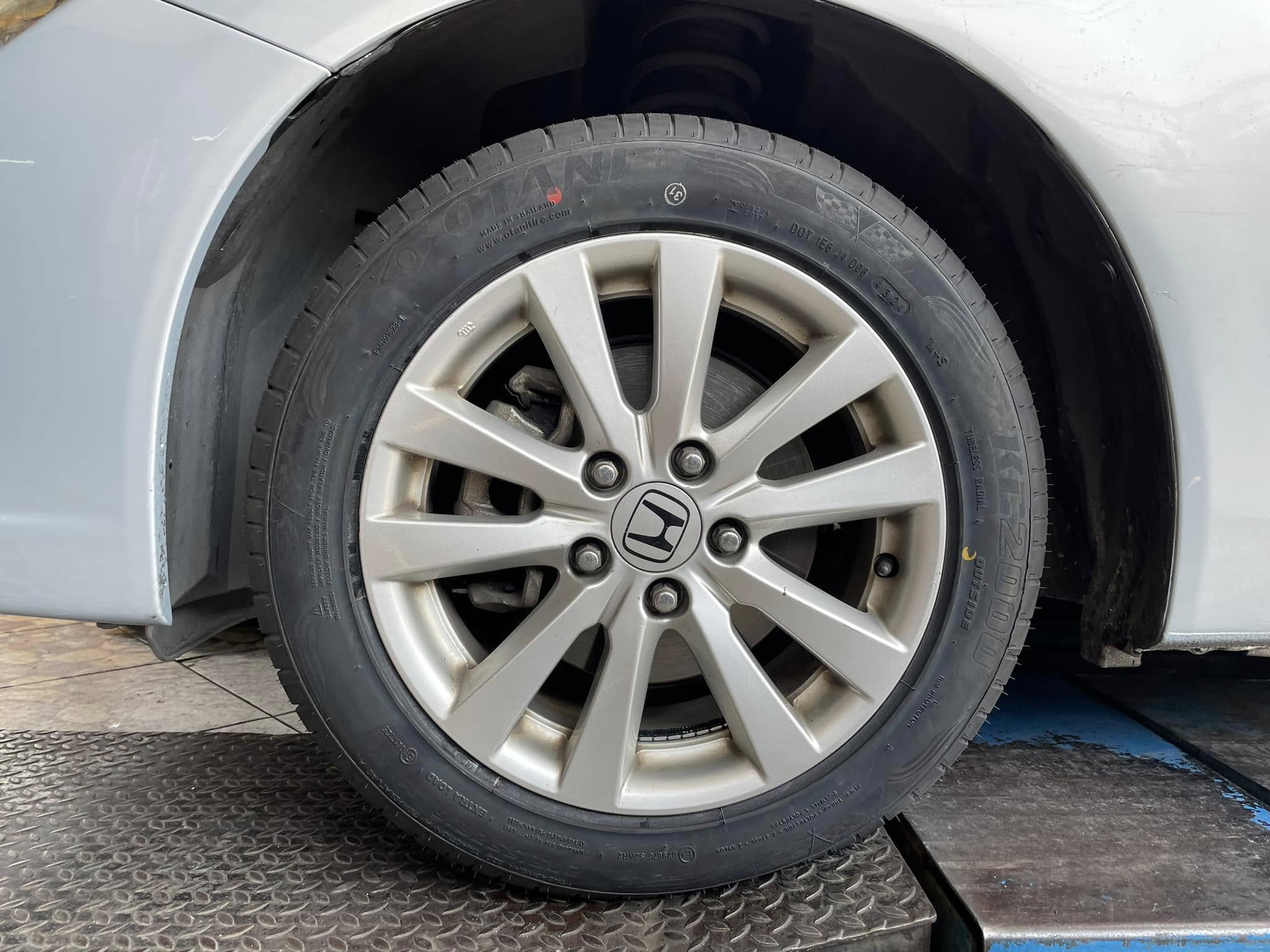 🚘 #HONDA_CIVIC🛞เปลี่ยนยาง #OTANI #KC2000 205/55R16
