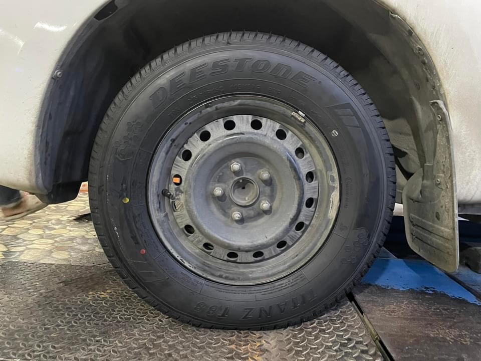 TOYOTA_VIGO🛻เปลี่ยนยาง #DEESTONE #T88 215/70R15ยางกระบะบรรทุกคุณภาพดีสุดคุ้ม