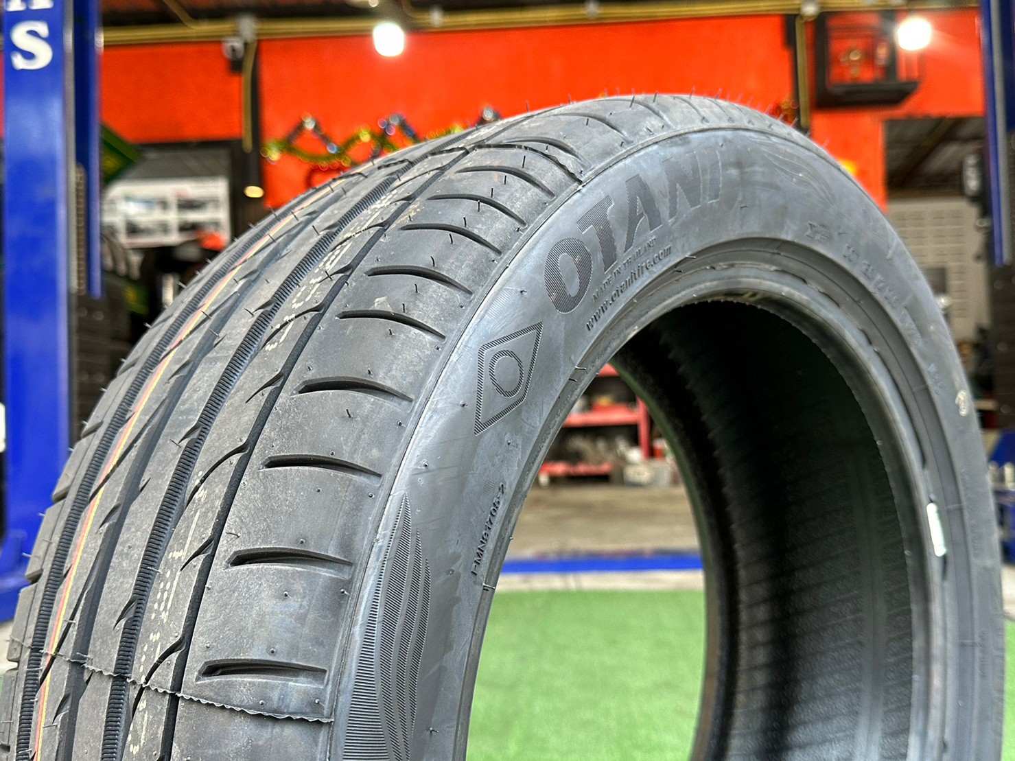 OTANI KC2000 215/50R17 ยางใหม่ปี2023 ราคาพิเศษพร้อมติดตั้งฟรี สามารถสอบถามเพิ่มเติมได้ค่ะ
