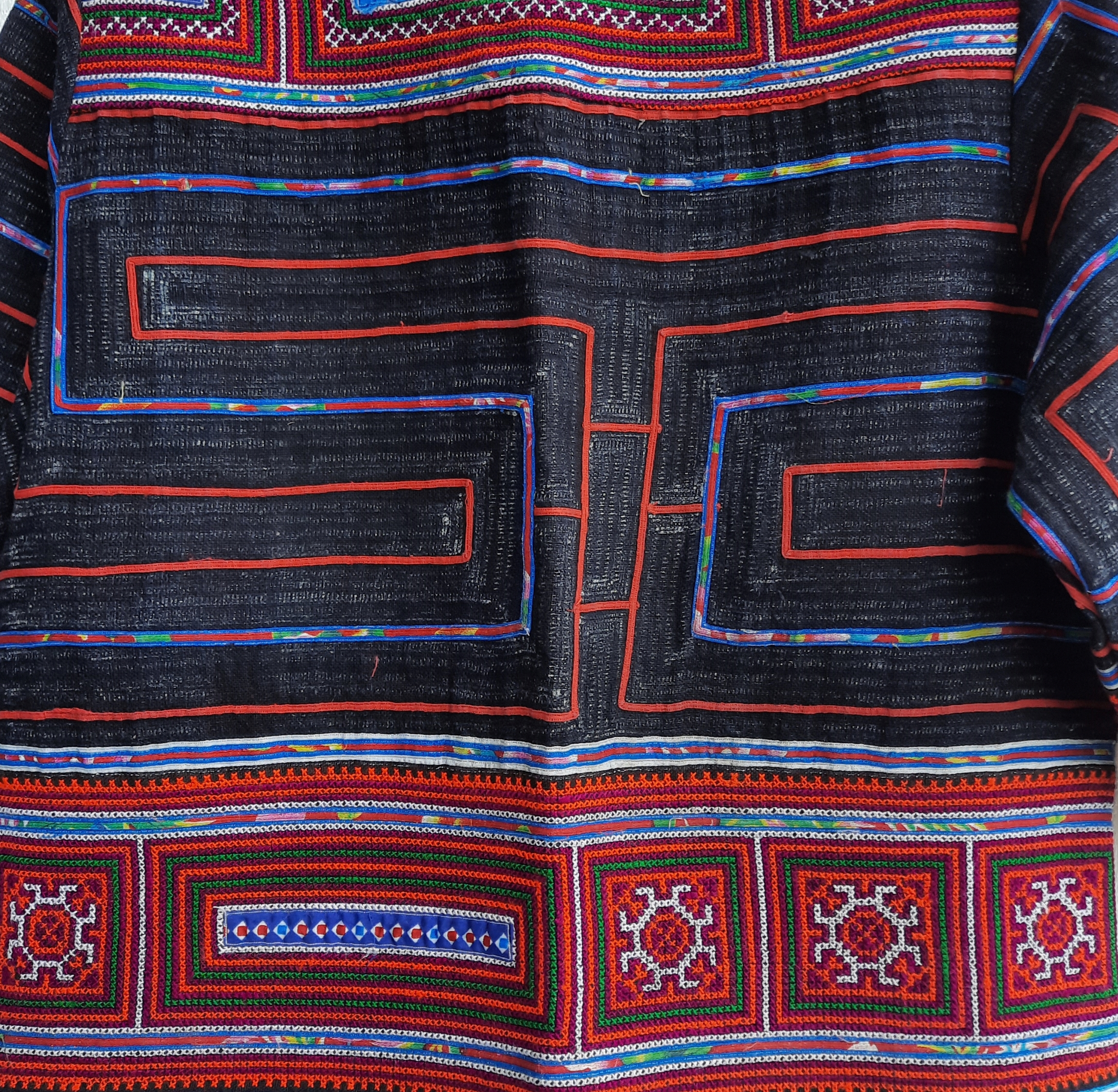 เสื้อแขน3ส่วน ผ้าเชิงส้ม ลายพระอาทิตย์