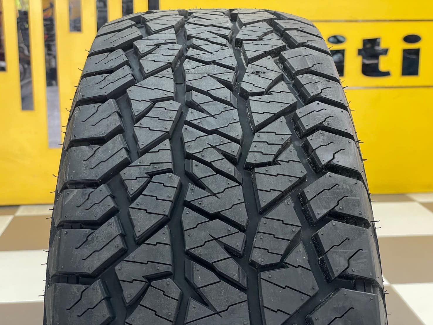 ยางใหม่ HANKOOK AT2 RF11 265/70R16 ยางใหม่ปี2024