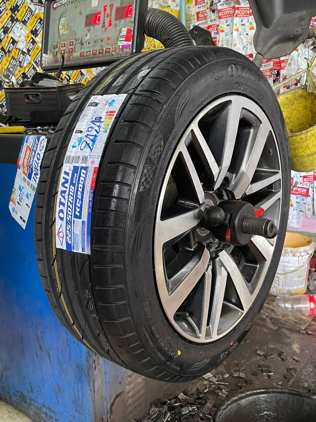 🚘 #รถตู้ #TOYOTA_Commuter #มั่นใจใช้ยางโอตานิ #OTANI KC2000 225/50R18 ยางใหม่ปี2024