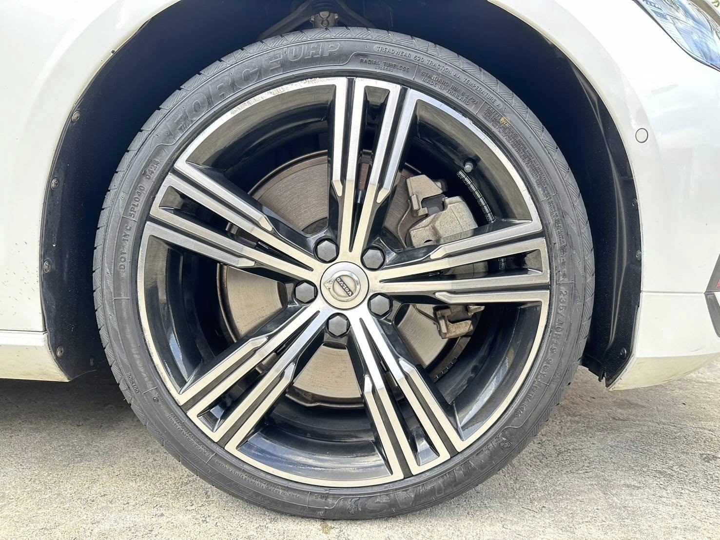 🚘 #VOLVO_V60 เปลี่ยนยาง #ATLAS_FORCE UHP_235/40R19