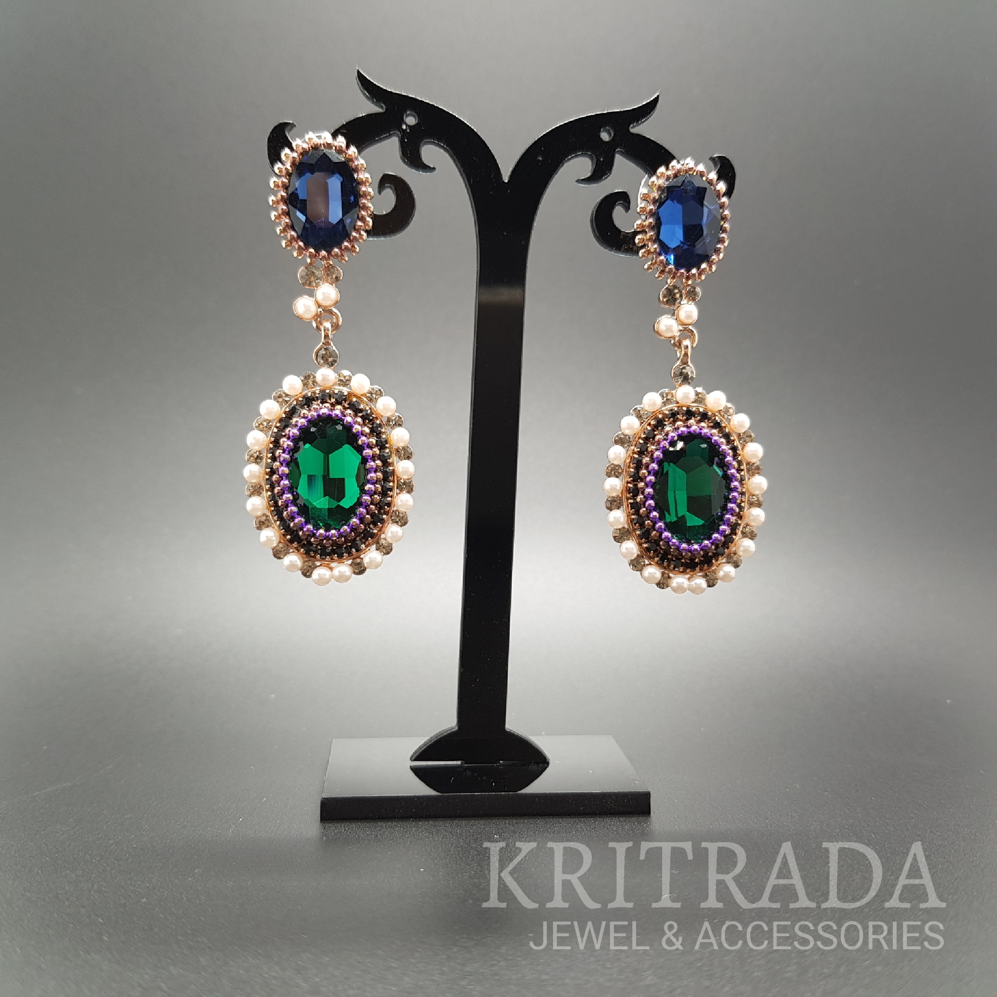 ต่างหูแฟชั่น ประดับด้วยคริสตัลแท้ Swarovski ทรงรี น้ำเงิน/เขียวมรกต