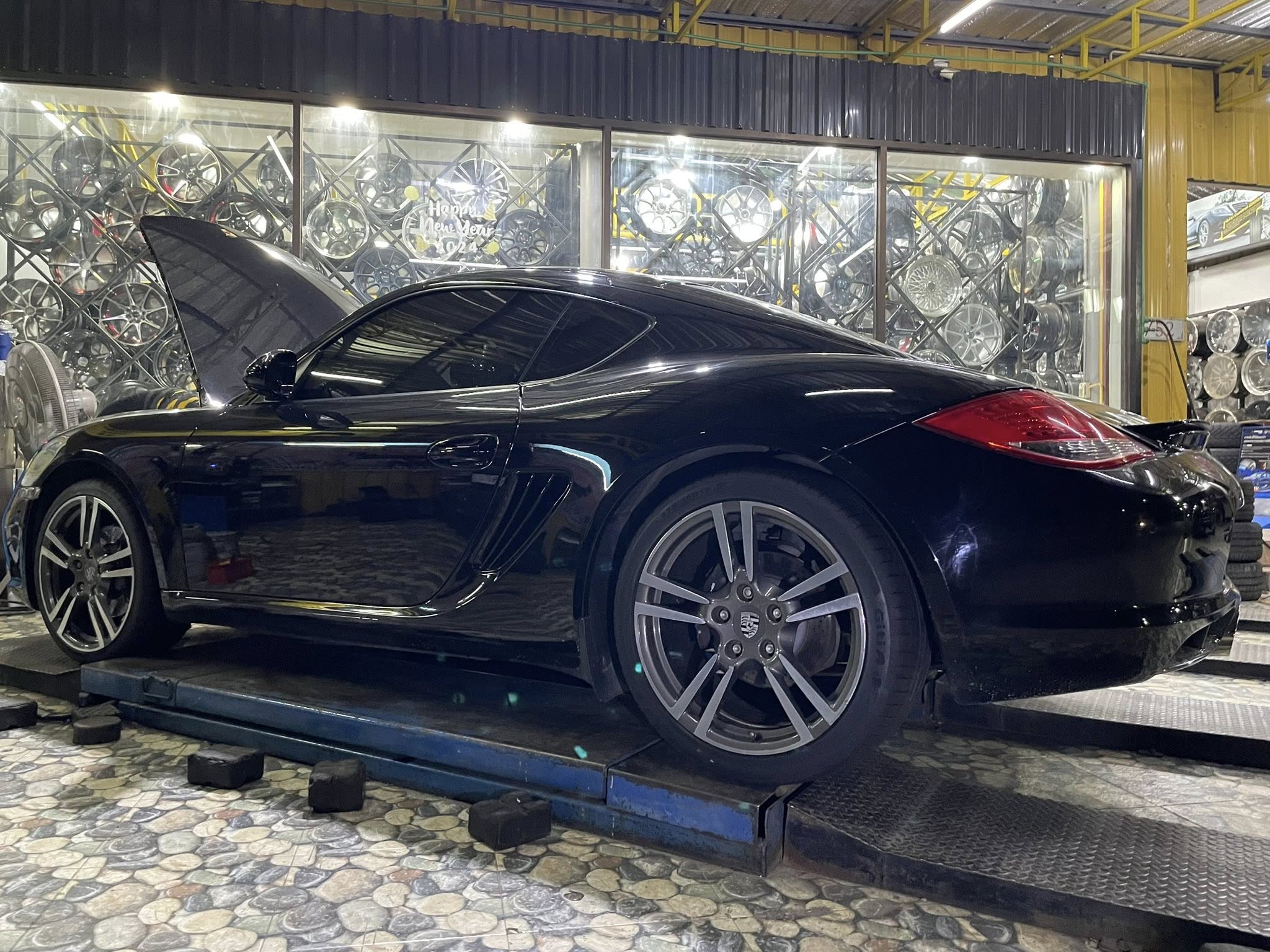 #PORSCHE_CAYMAN🚘เปลี่ยนยาง 🛞🐘#Giti_SportS2_235/35R19 🛞 #Giti_SportS2_275/35R19