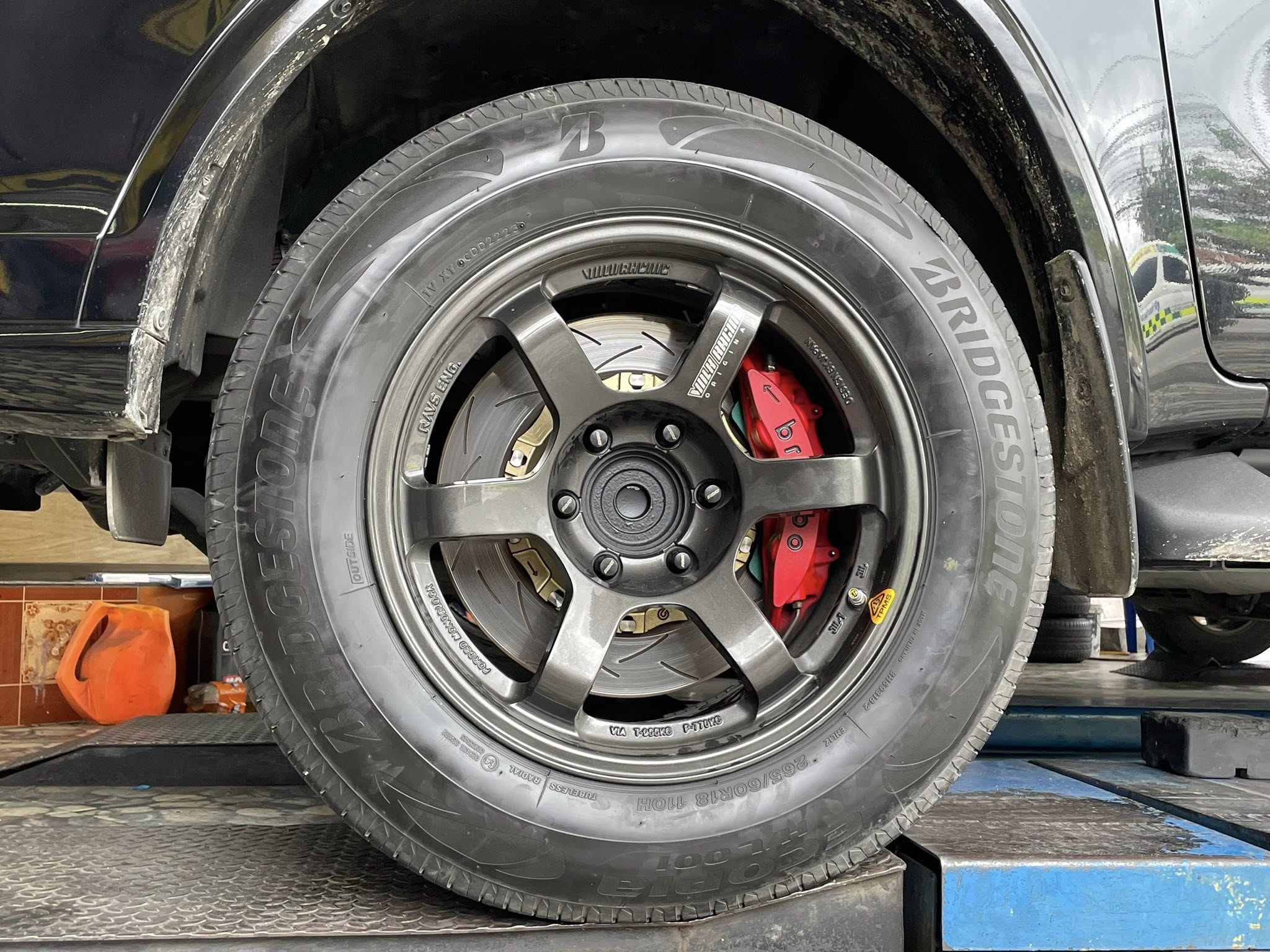 อุปกรณ์ TPMS Steelmate MT15 เป็นระบบตรวจวัดแรงดันลมยางแบบไร้สาย