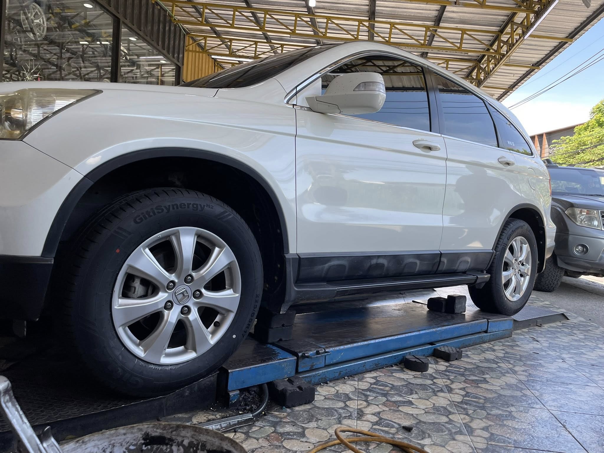HONDA_CRV 🚘เปลี่ยนยาง 🛞🐘#GITI_SynergyH2_225/65R17