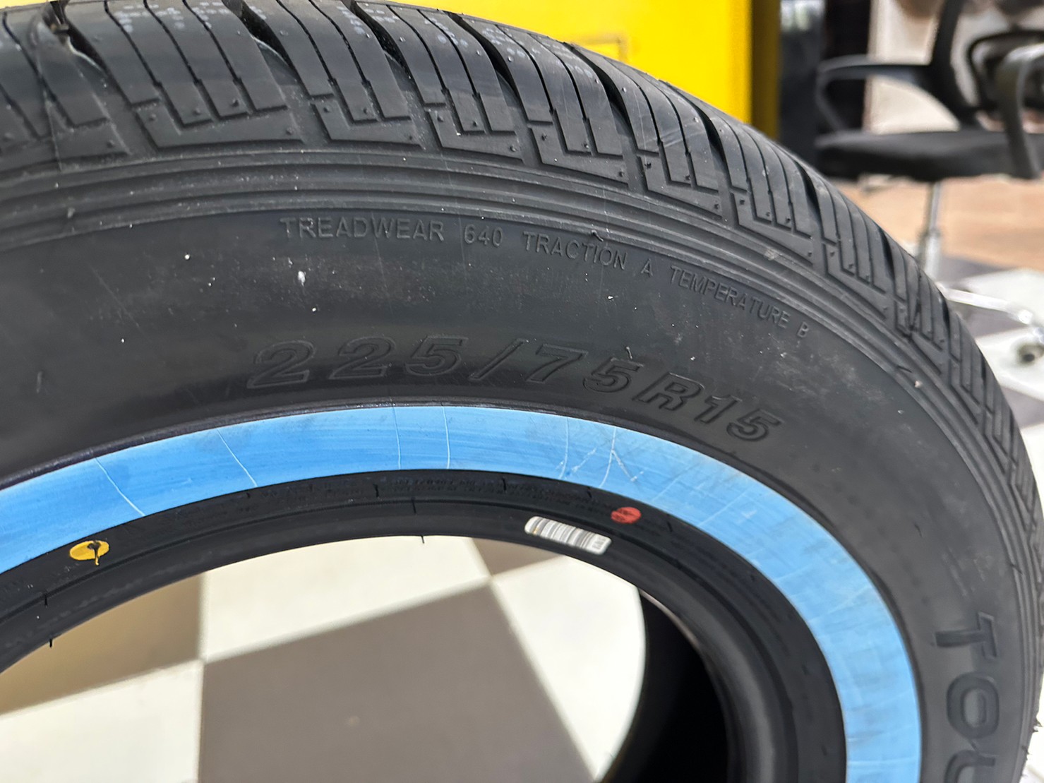 ยางใหม่ SAILUN ATREZZO TOURING 225/75R15 ยางใหม่ปี2023