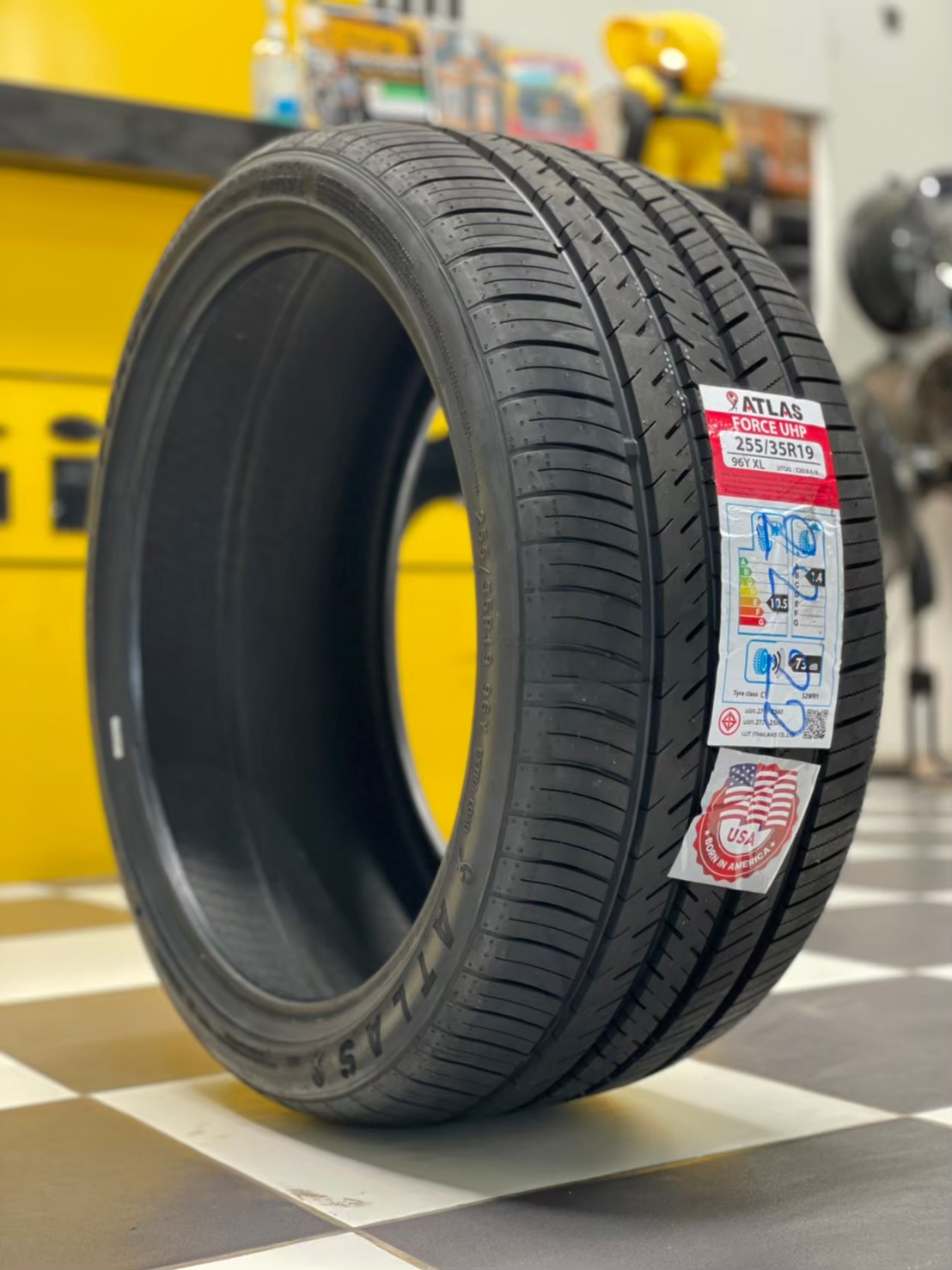 ATLAS FORCE UHP 255/35R19 ยางใหม่ปี 2022